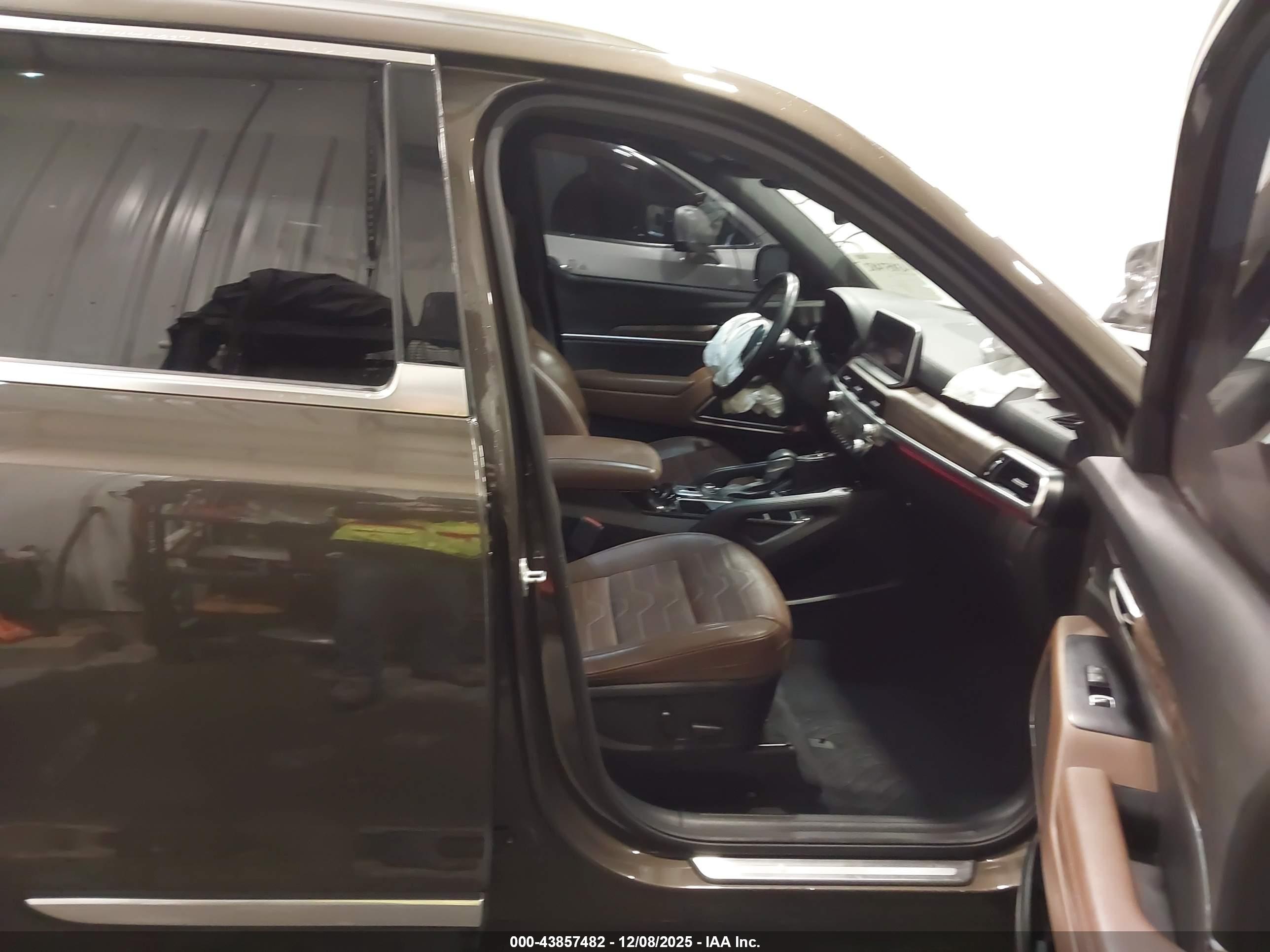 KIA TELLURIDE image 5