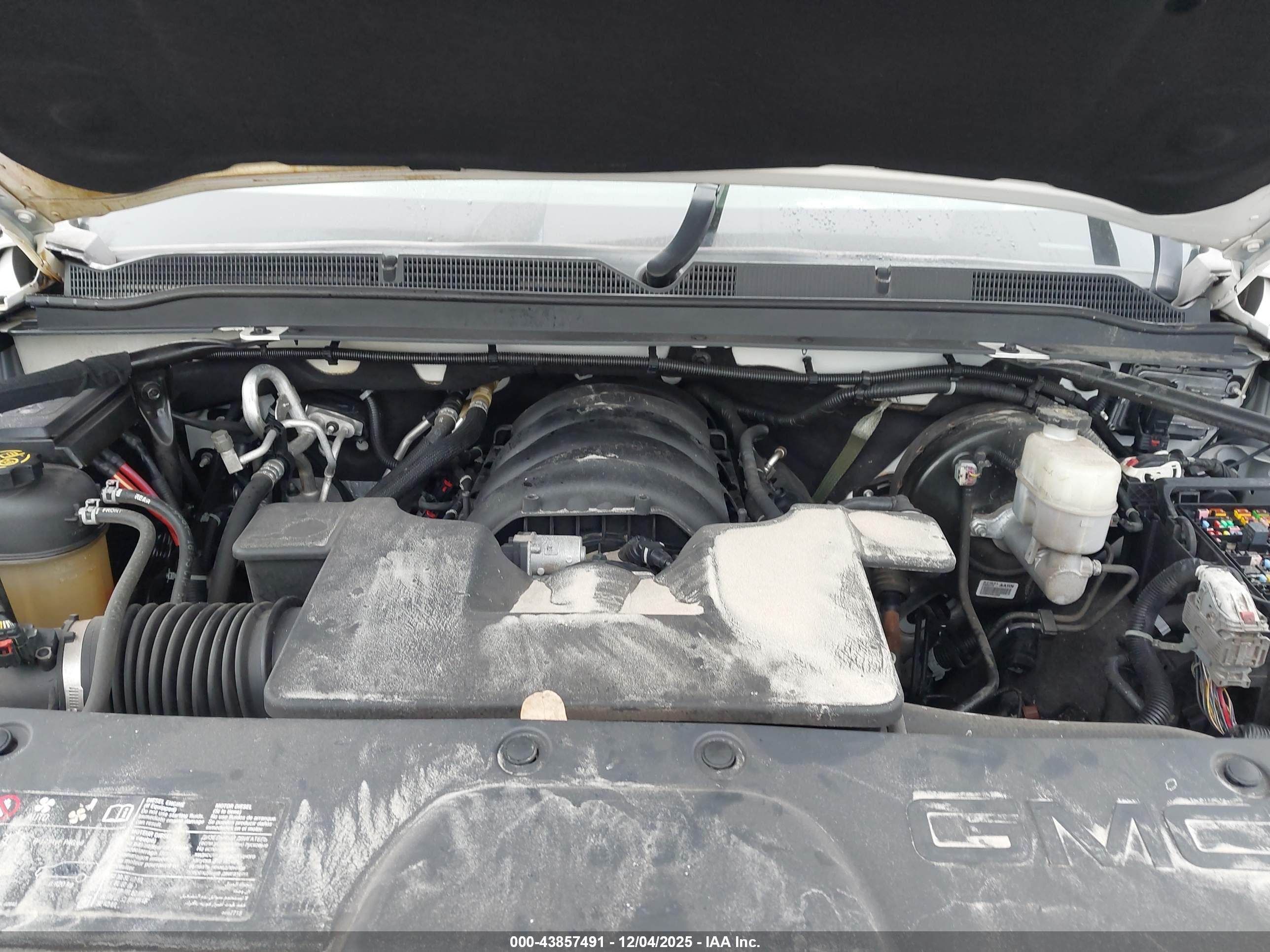GMC YUKON image 10