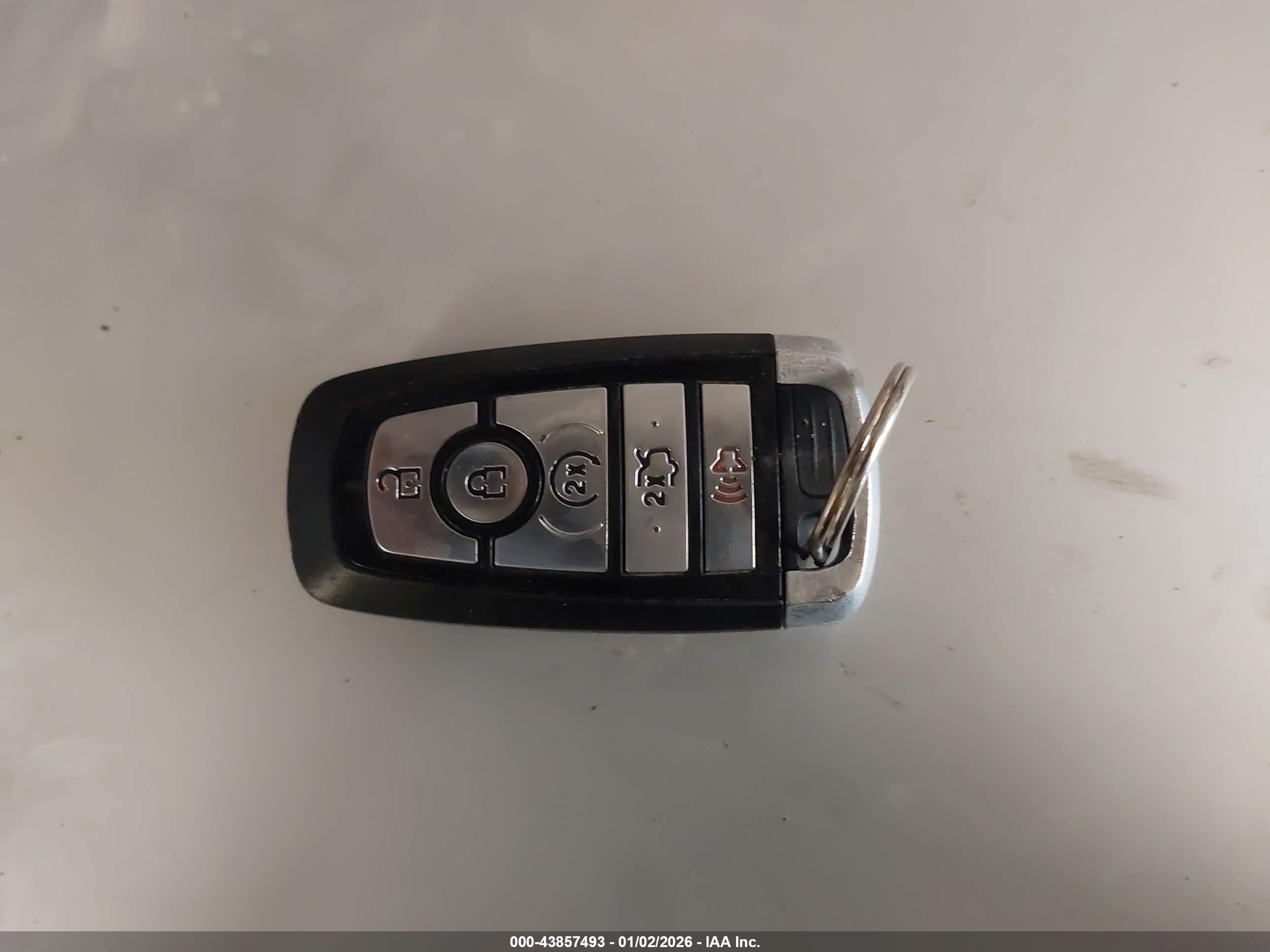 FORD FUSION image 11