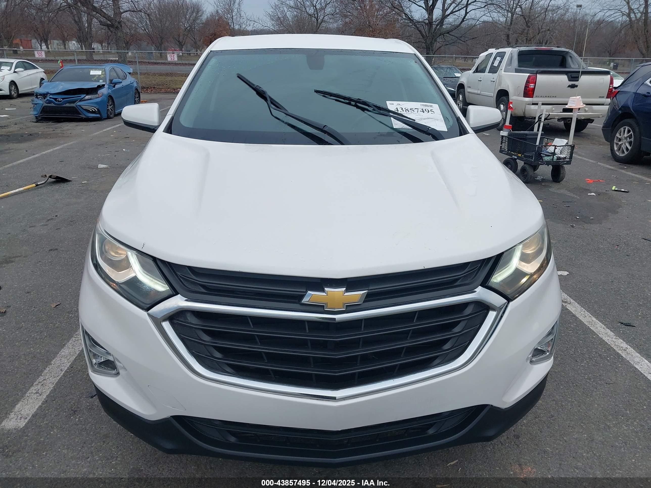 CHEVROLET EQUINOX image 6