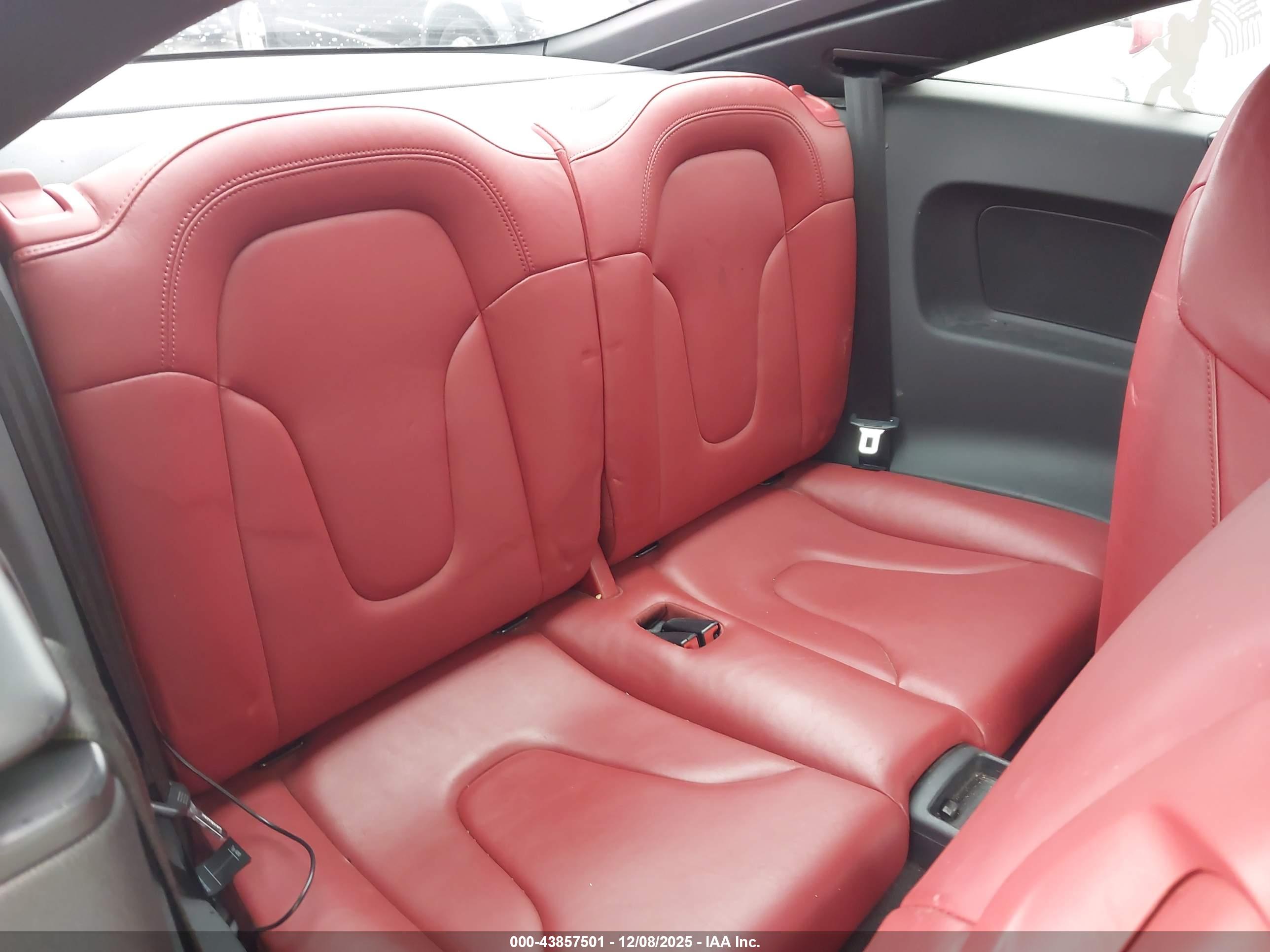 AUDI TT image 8