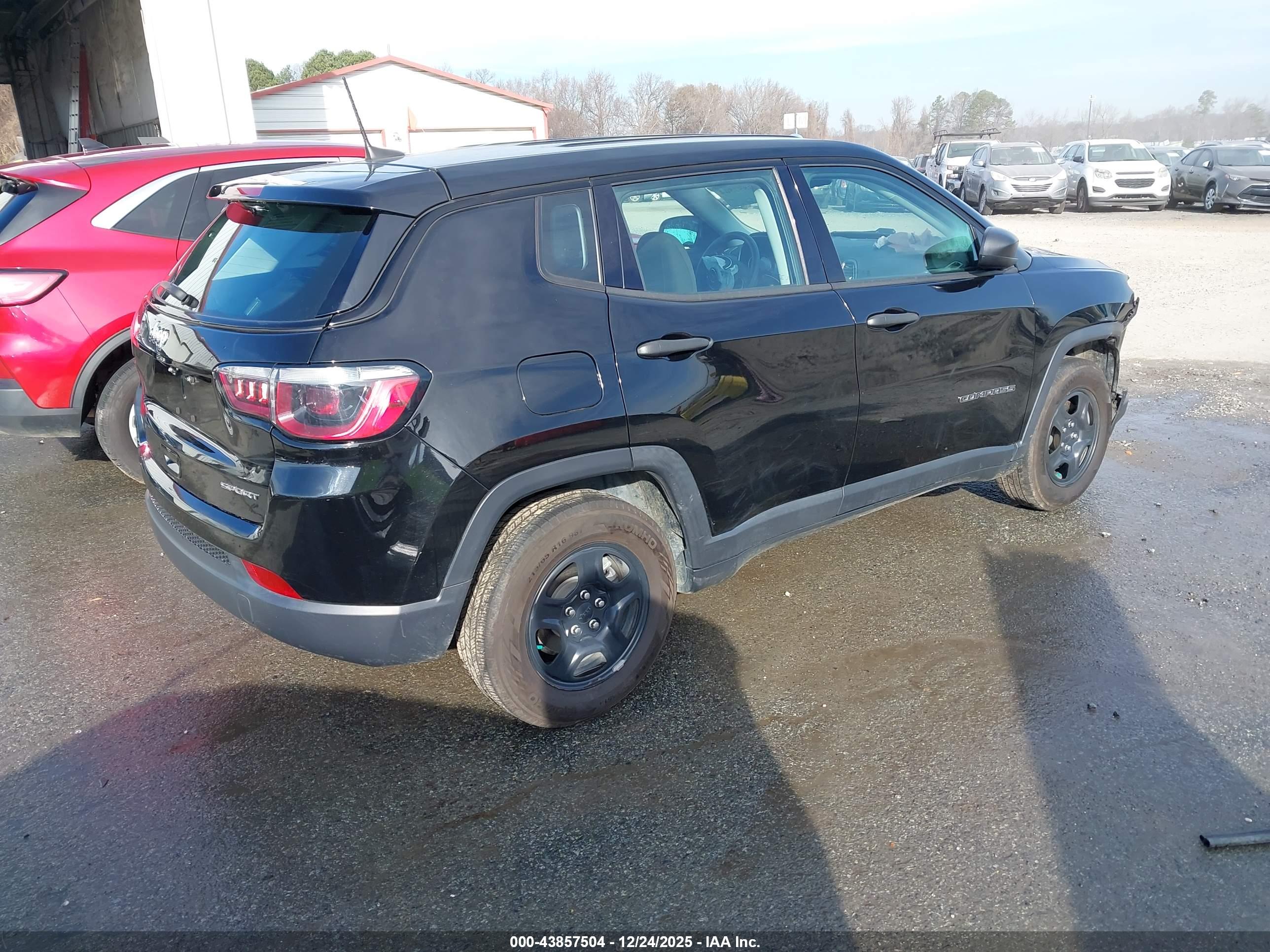 JEEP COMPASS image 4