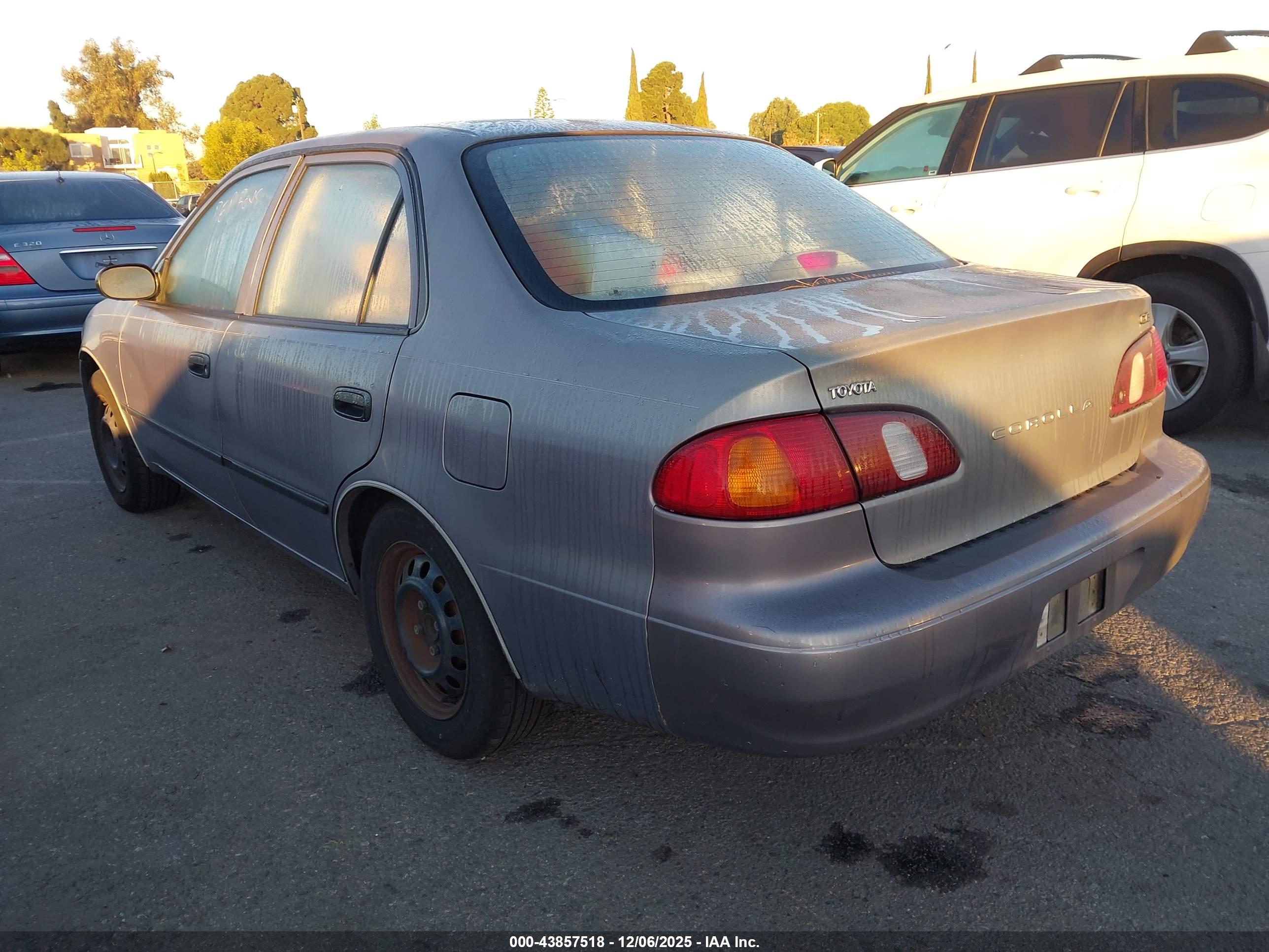 TOYOTA COROLLA image 3