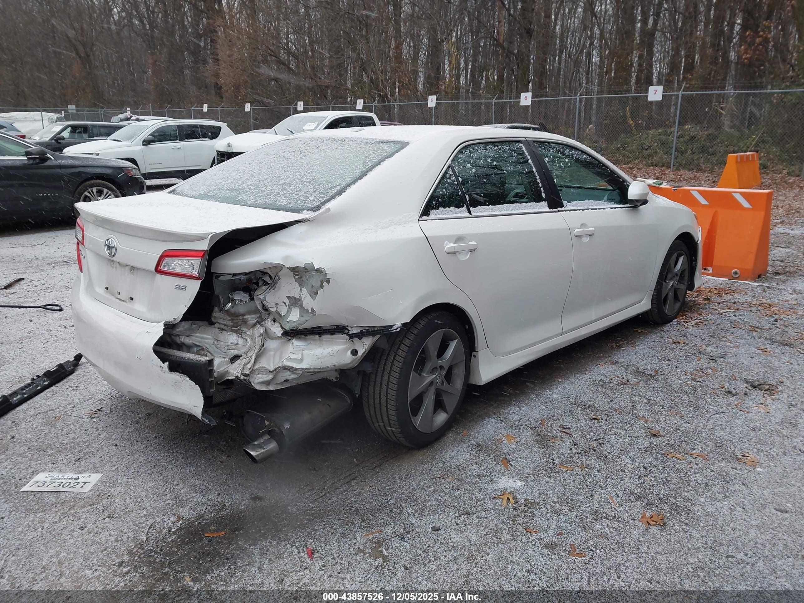 TOYOTA CAMRY image 4