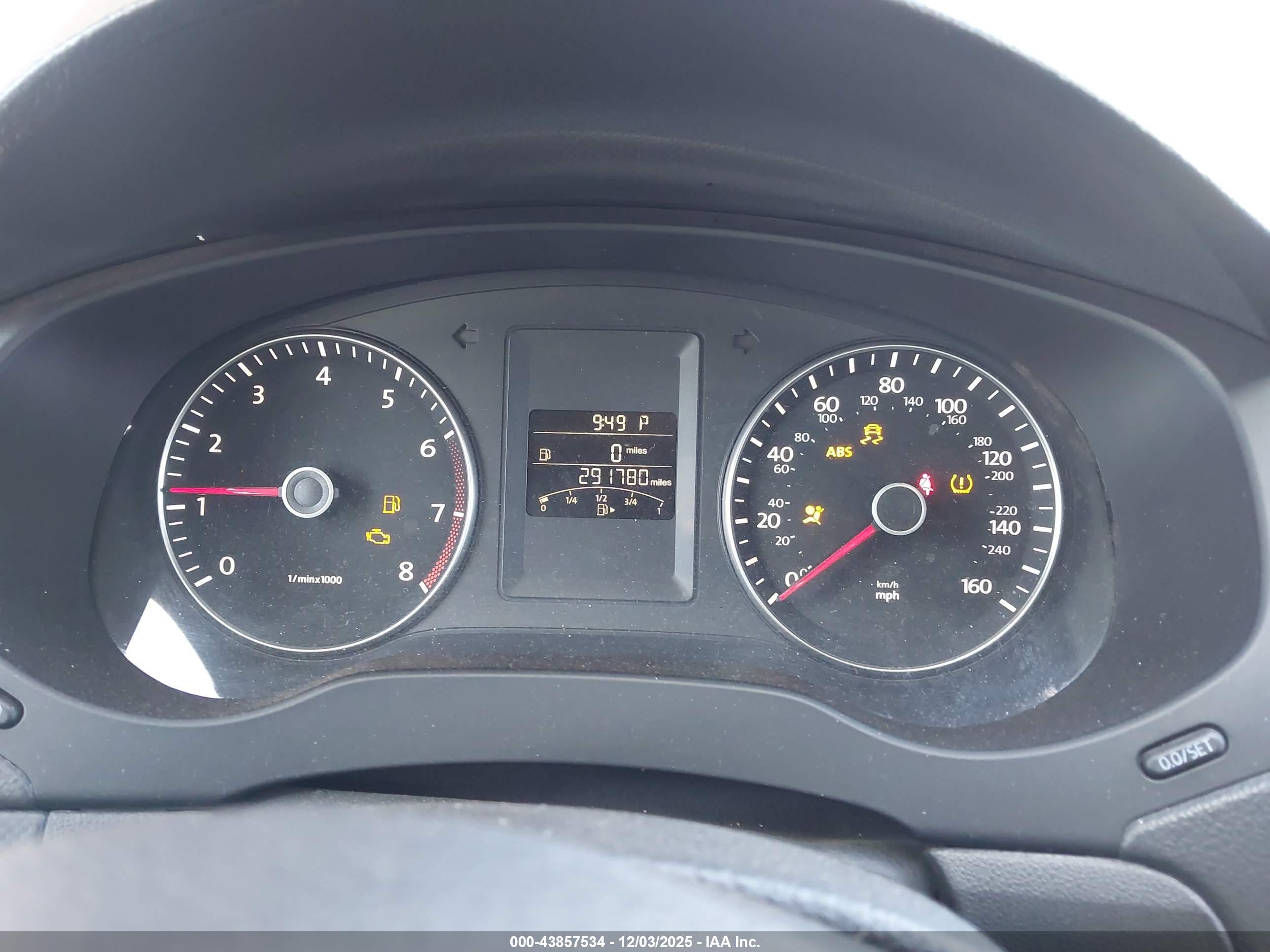 VOLKSWAGEN JETTA image 7