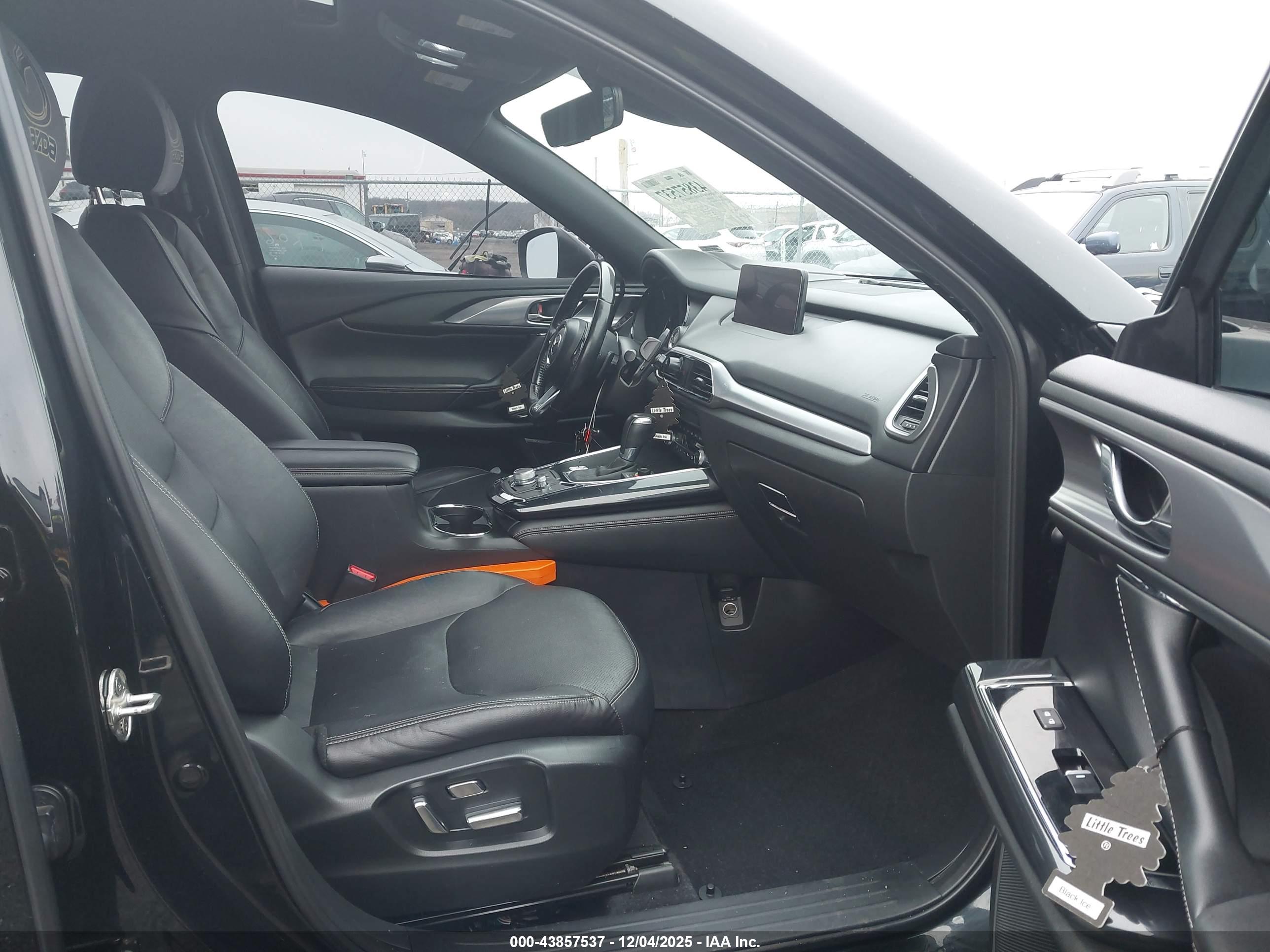 MAZDA CX-9 image 5