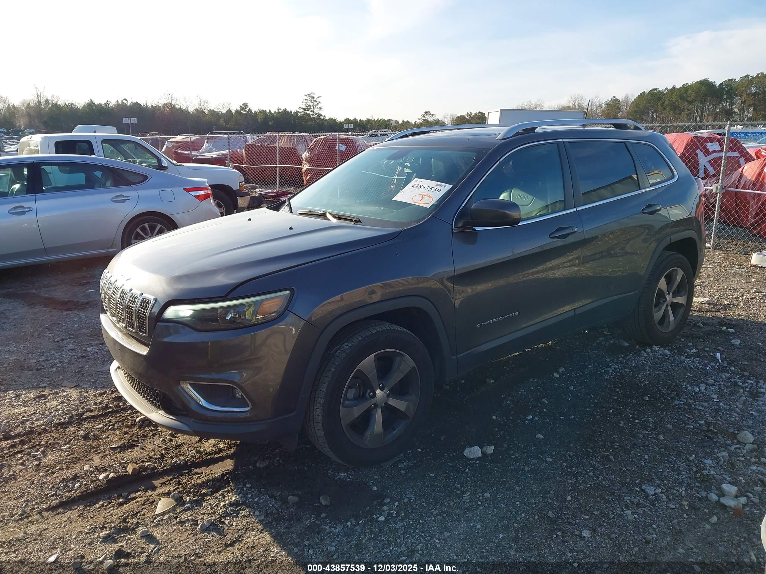 JEEP CHEROKEE image 2