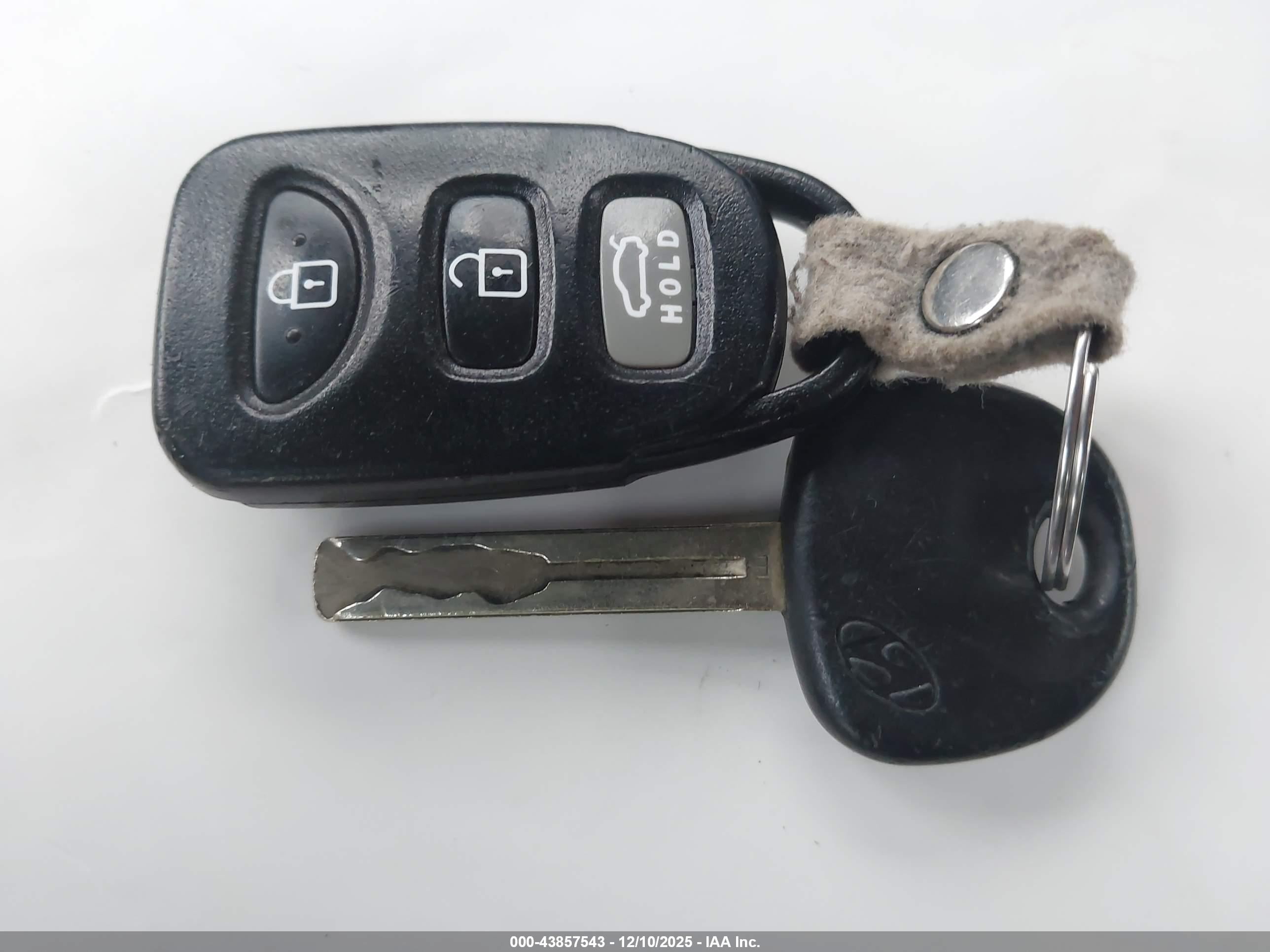 HYUNDAI SONATA image 11