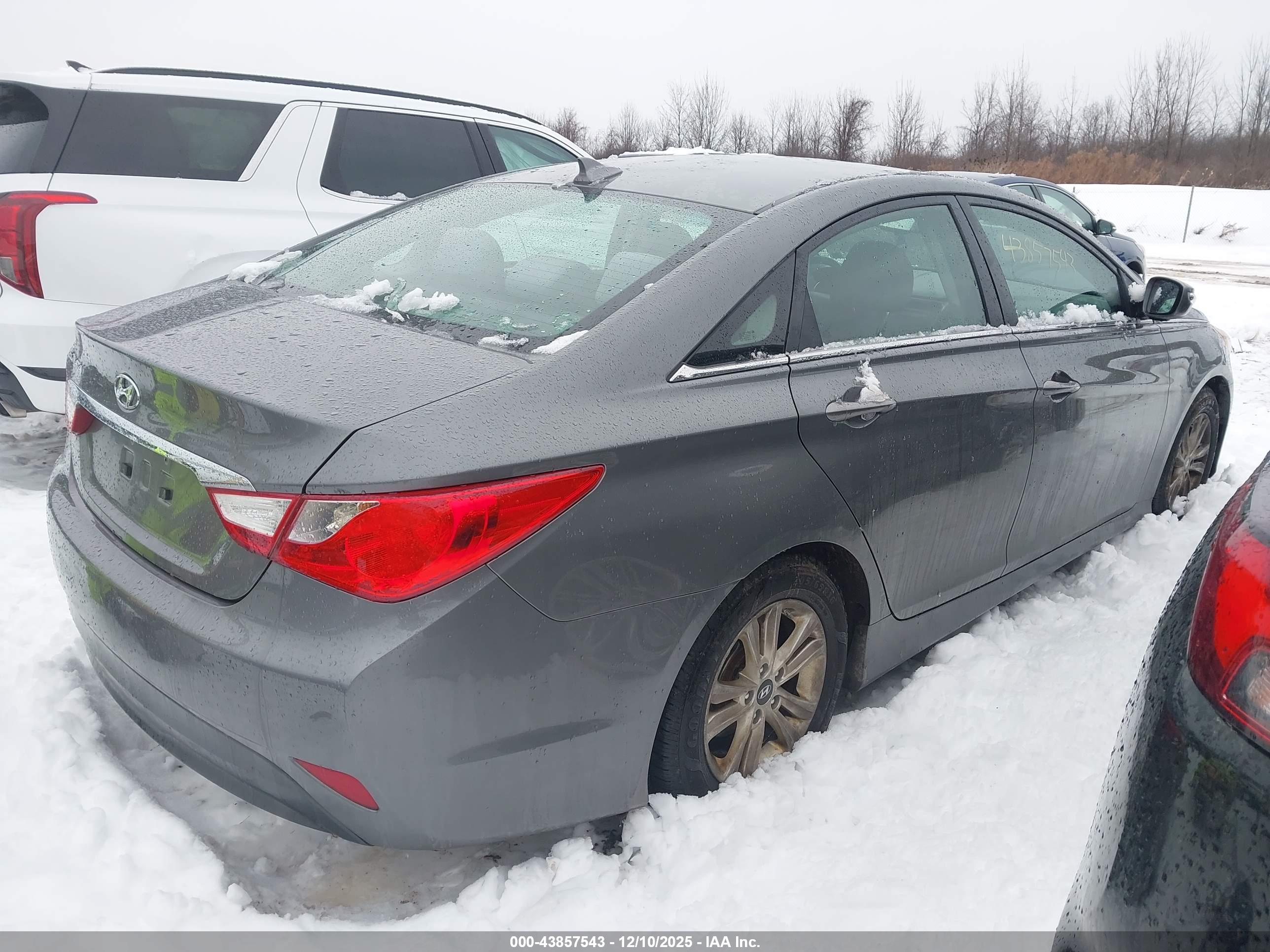 HYUNDAI SONATA image 4