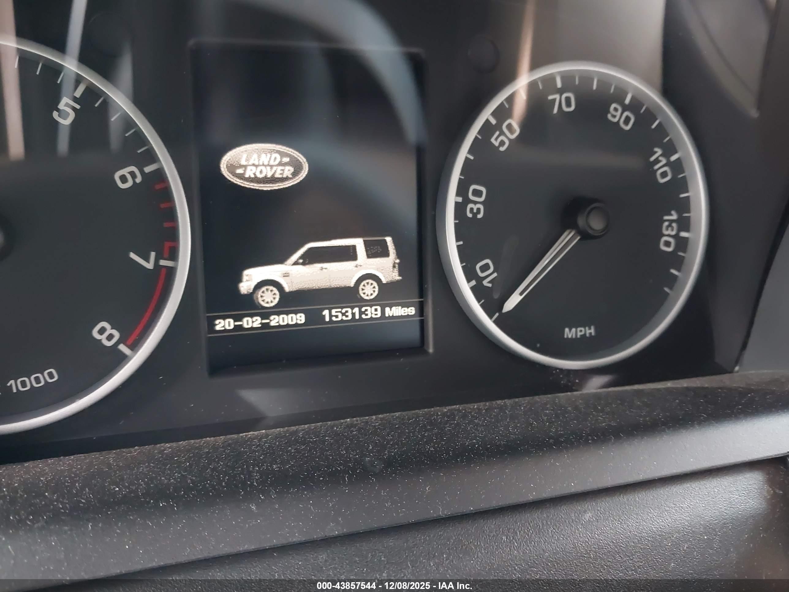 LAND ROVER image 7