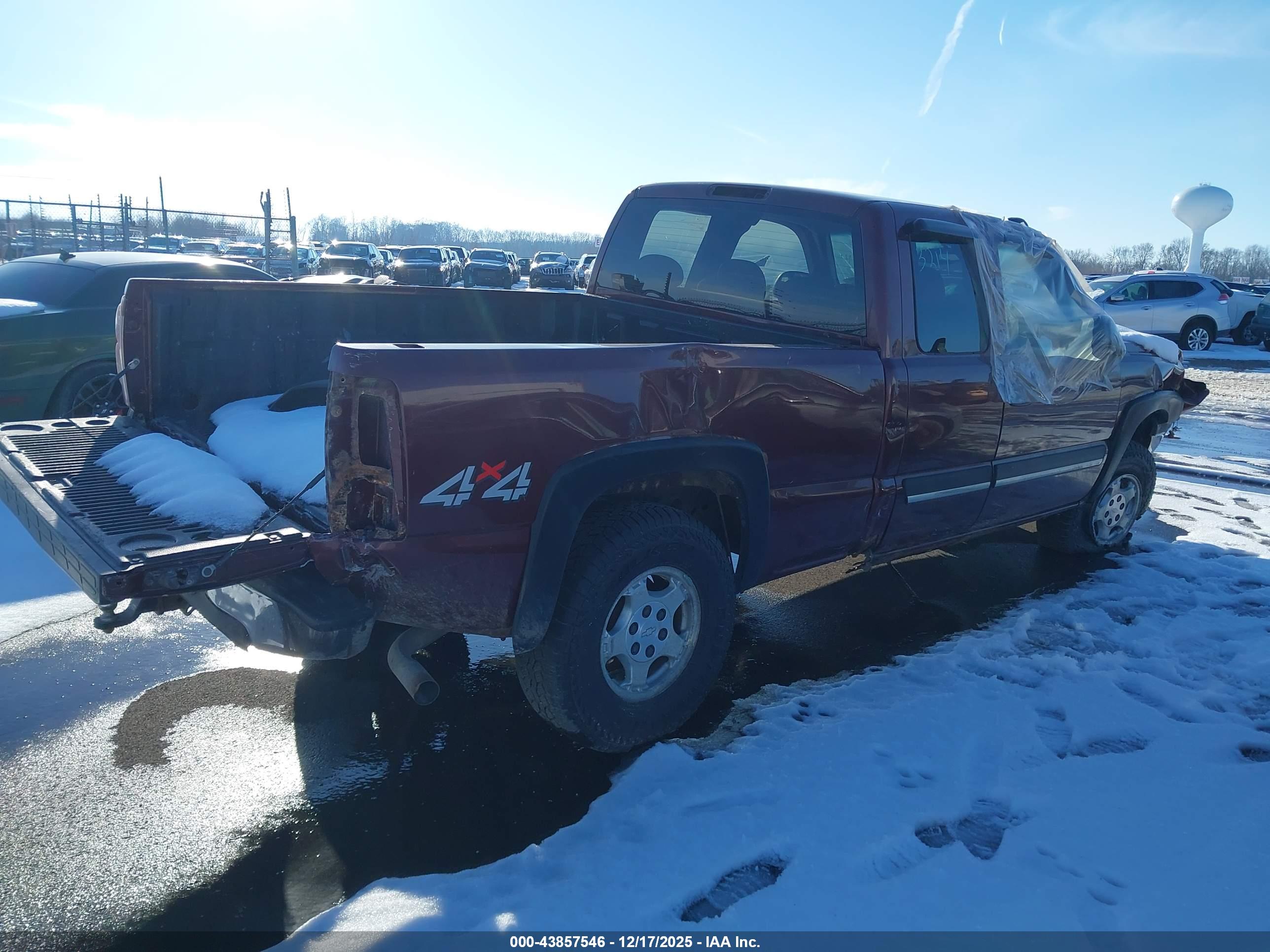 CHEVROLET SILVERADO image 4