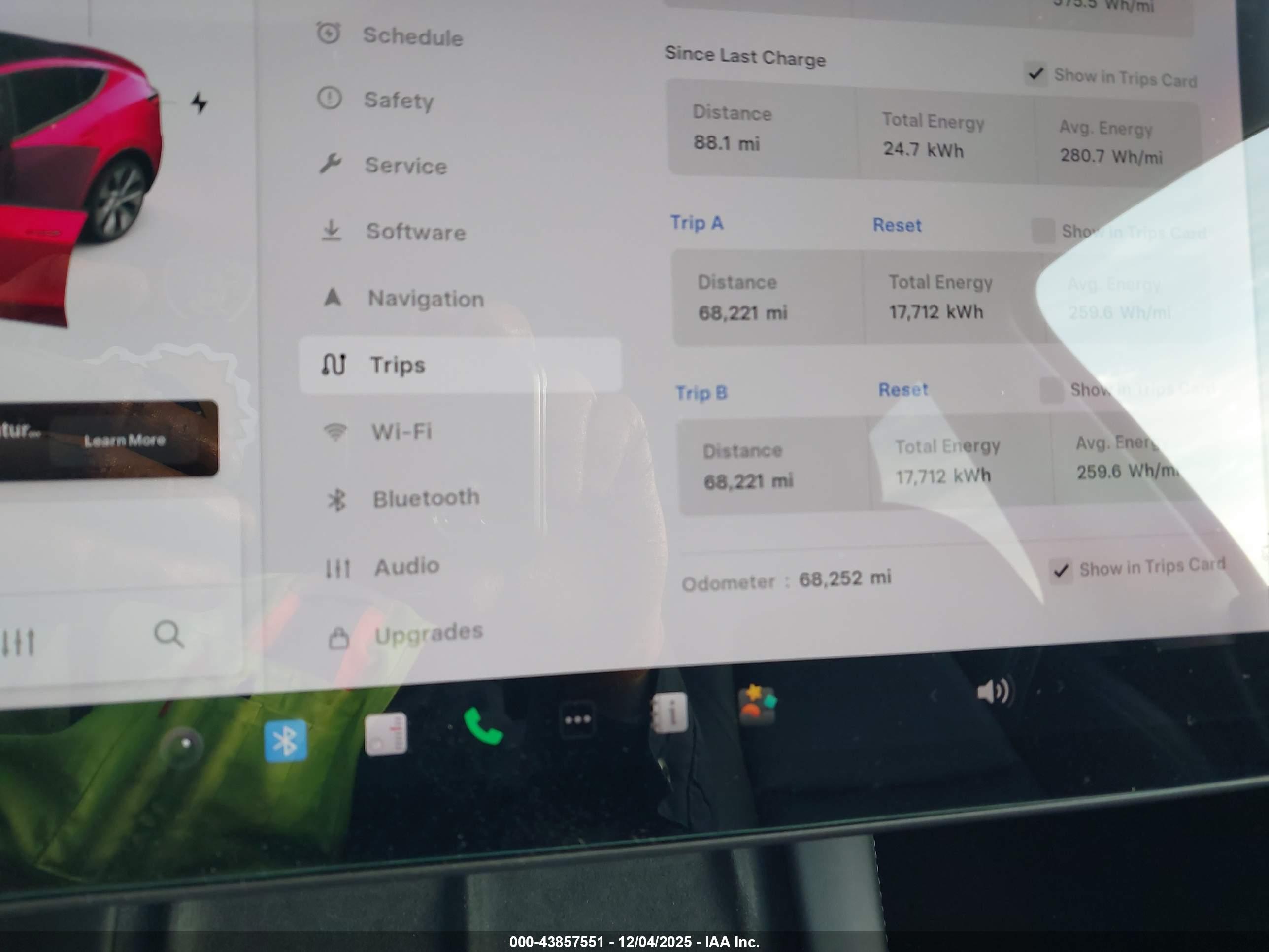 TESLA MODEL image 7