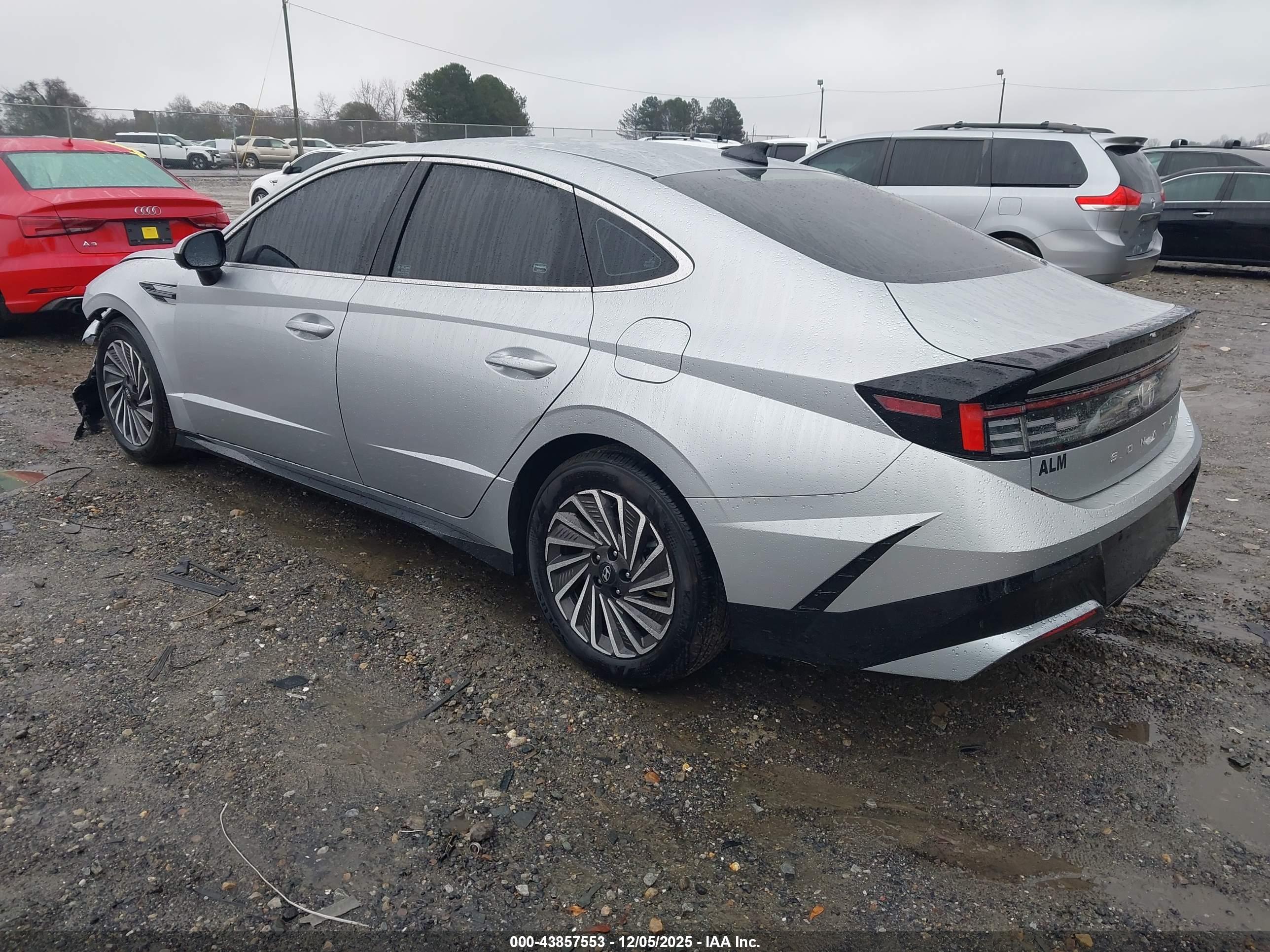 HYUNDAI SONATA image 3