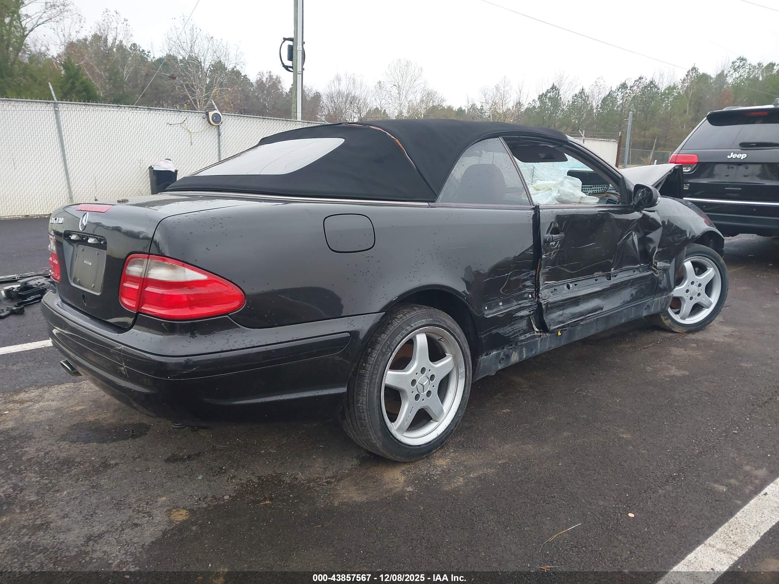 MERCEDES-BENZ CLK image 4