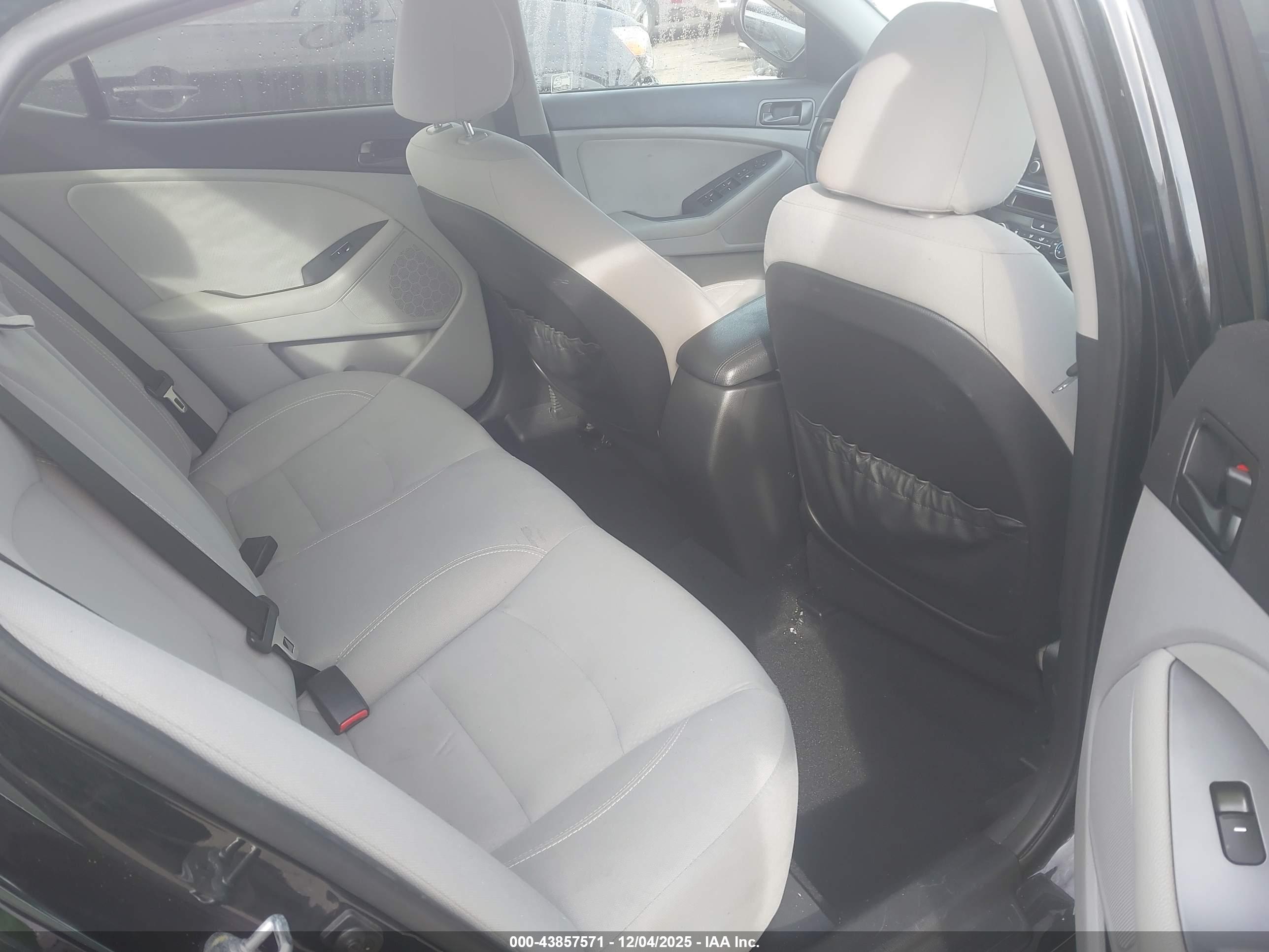 KIA OPTIMA image 8