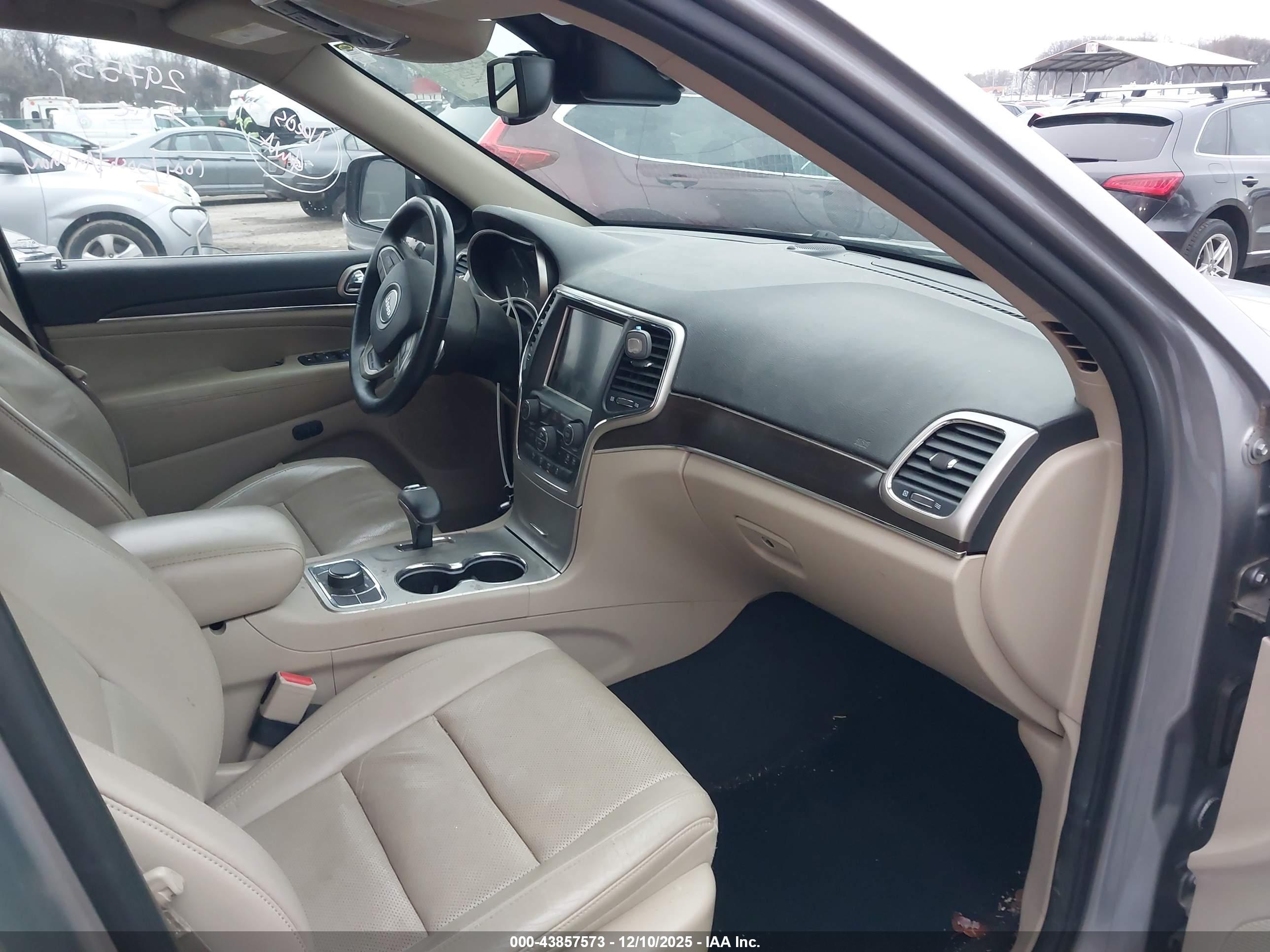 JEEP GRAND image 5