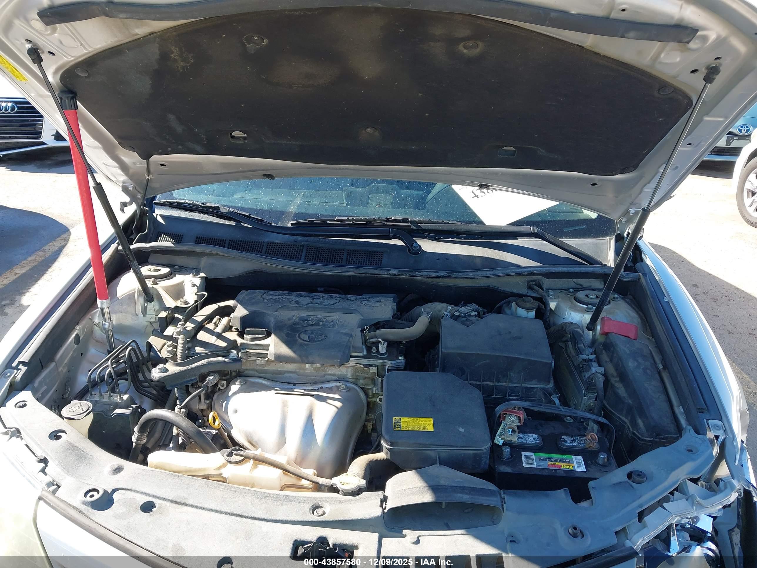 TOYOTA CAMRY image 10