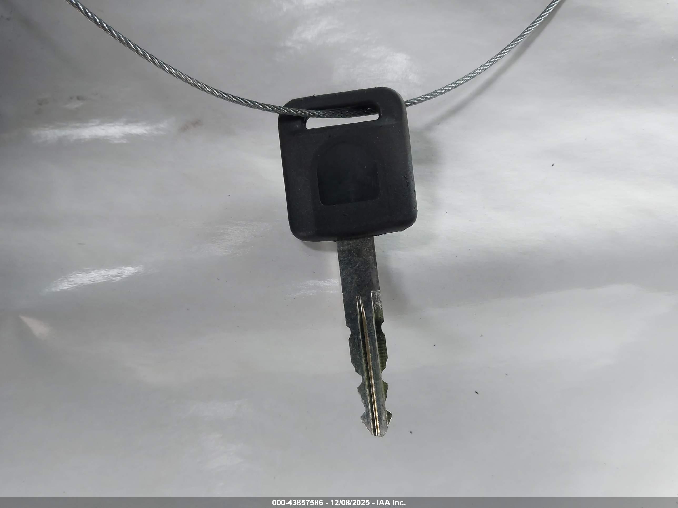 NISSAN ROGUE image 11