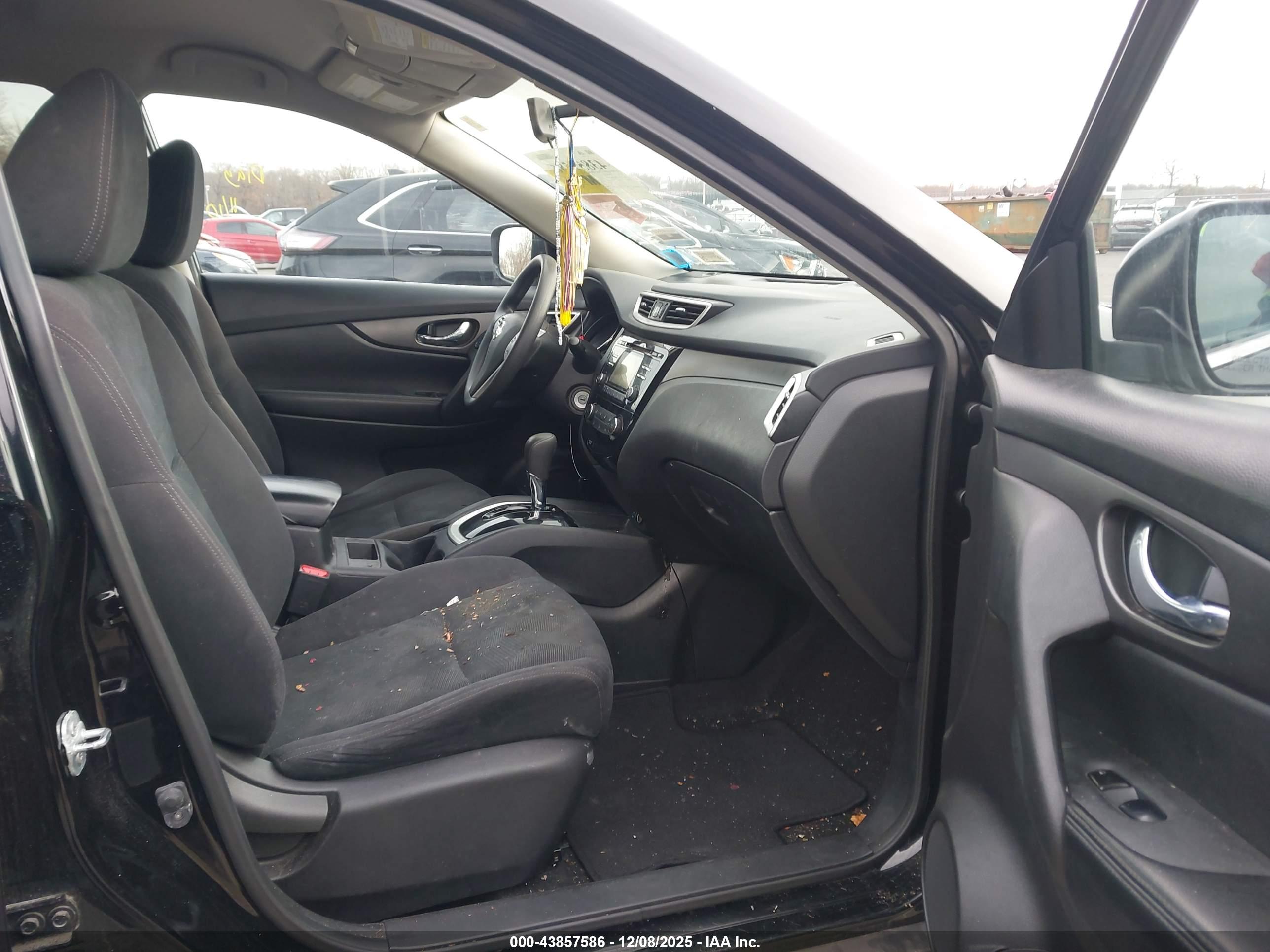 NISSAN ROGUE image 5