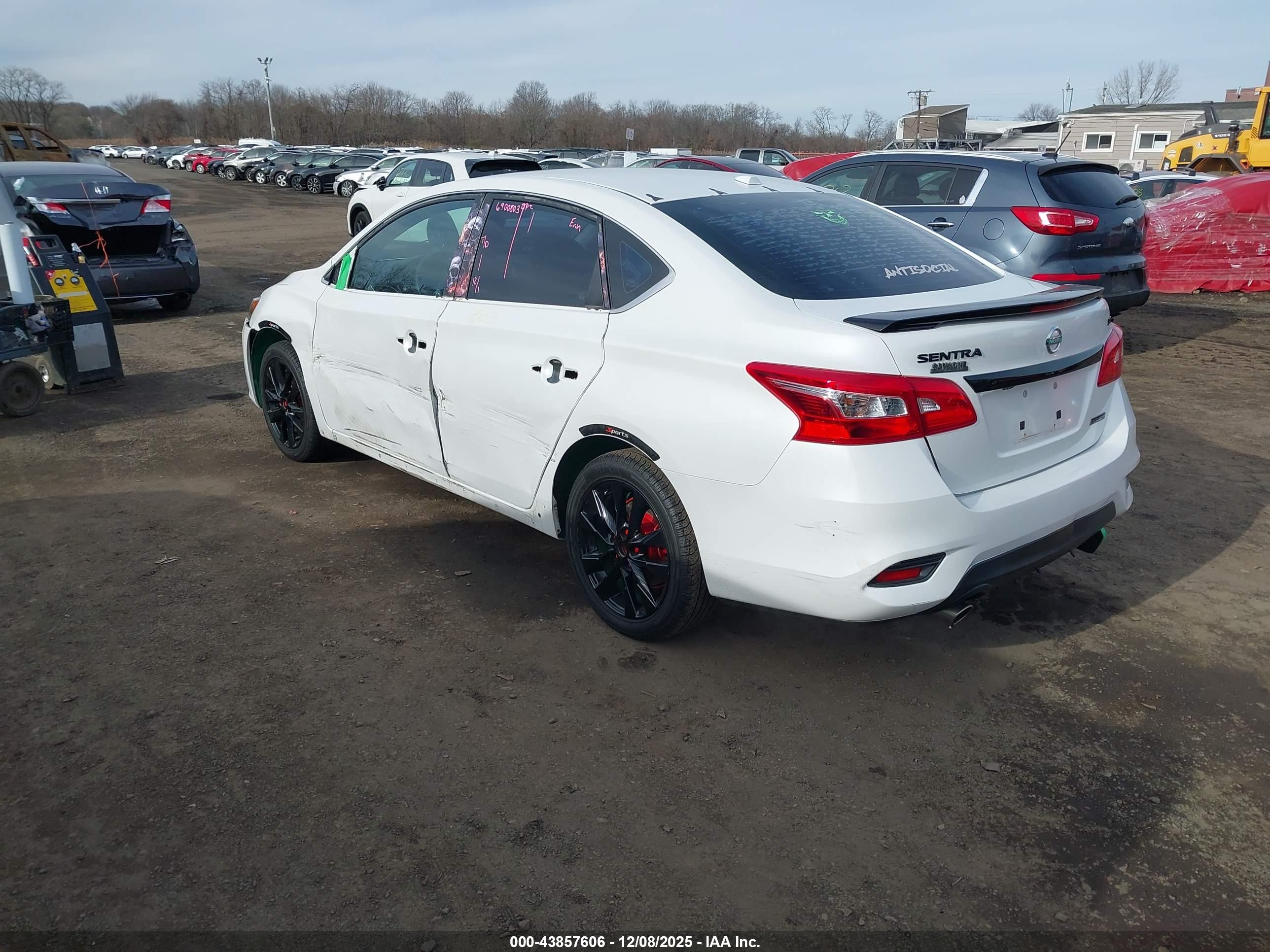 NISSAN SENTRA image 3