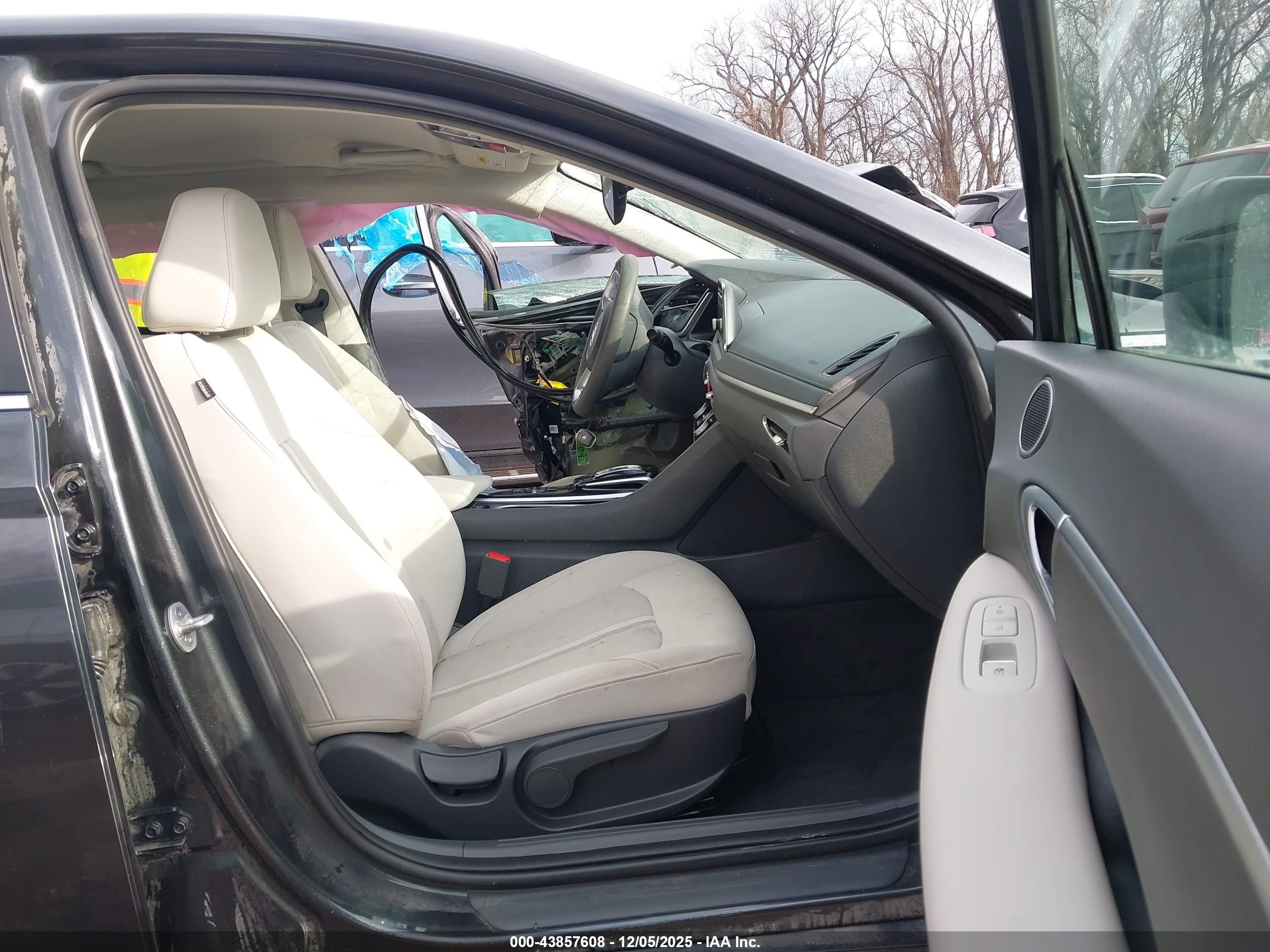 HYUNDAI SONATA image 5