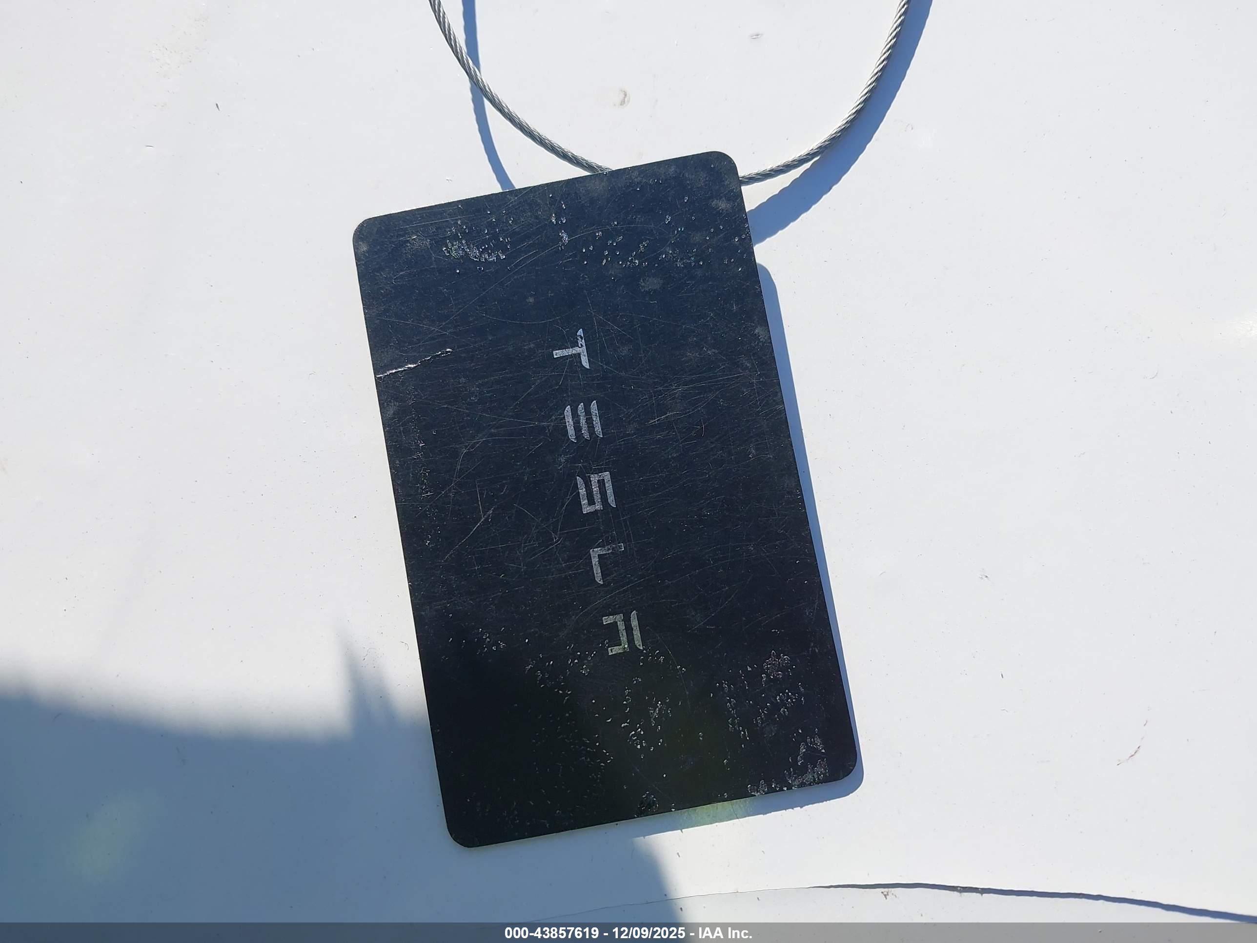 TESLA MODEL image 11