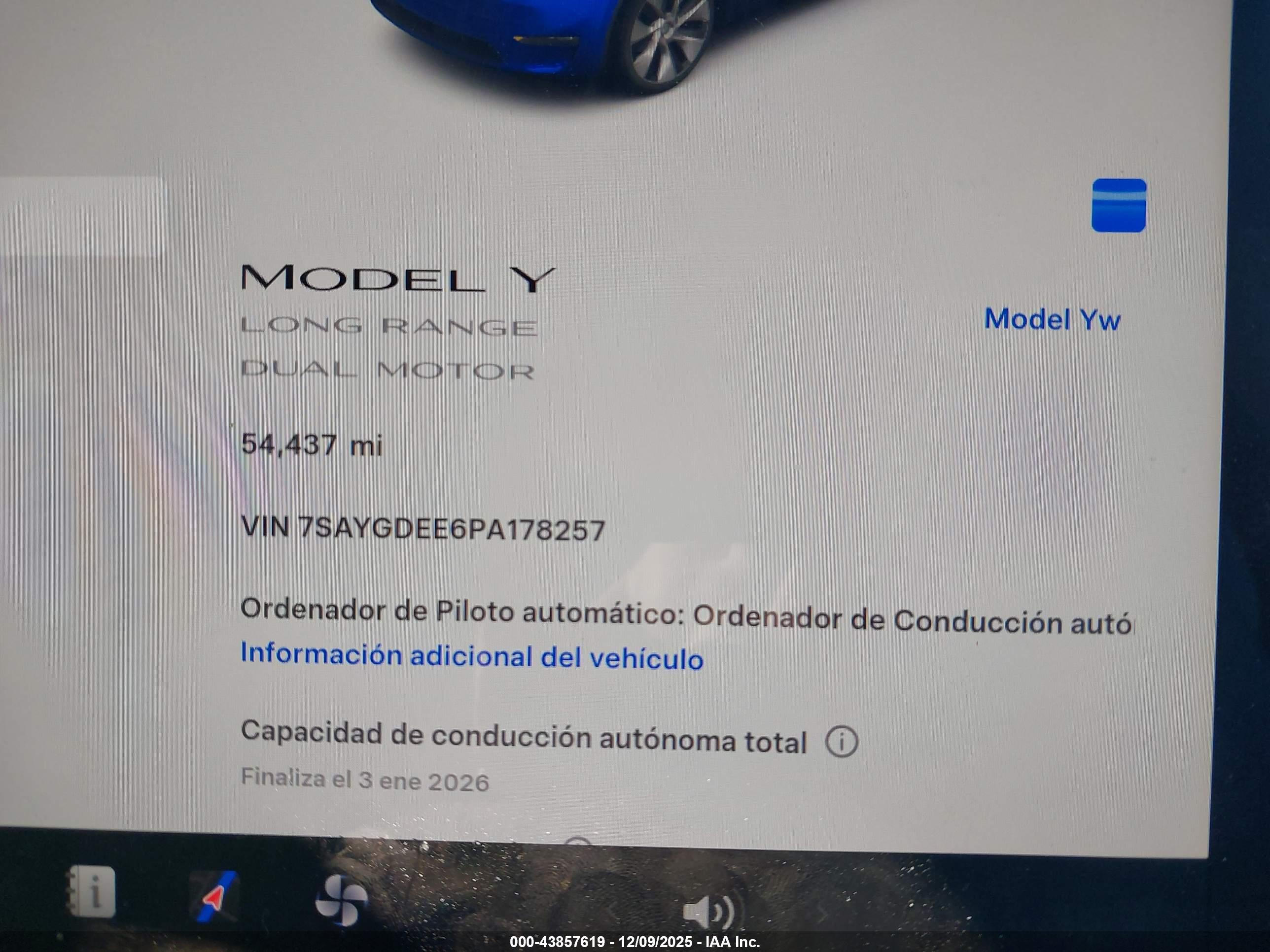 TESLA MODEL image 7