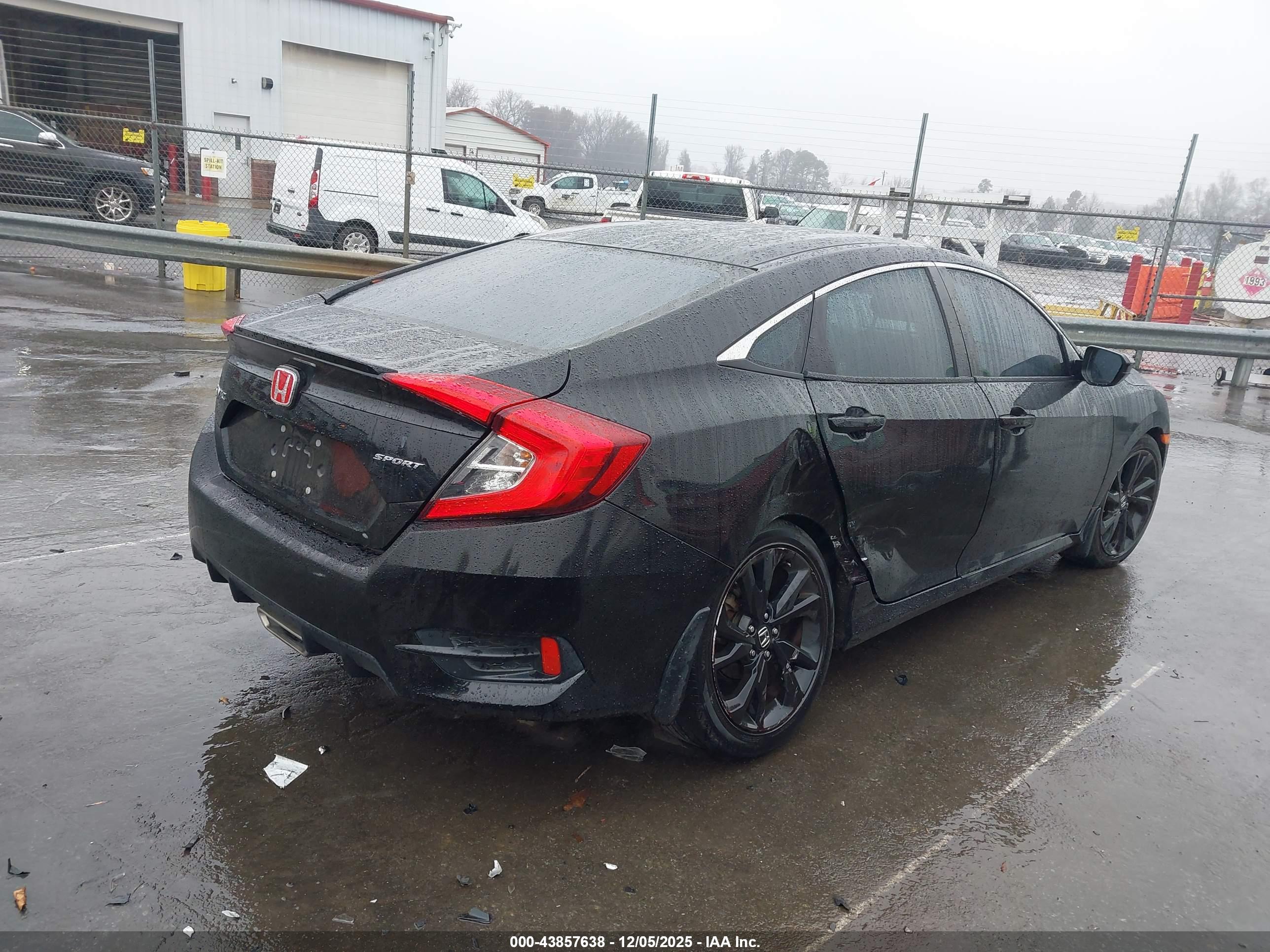 HONDA CIVIC image 4