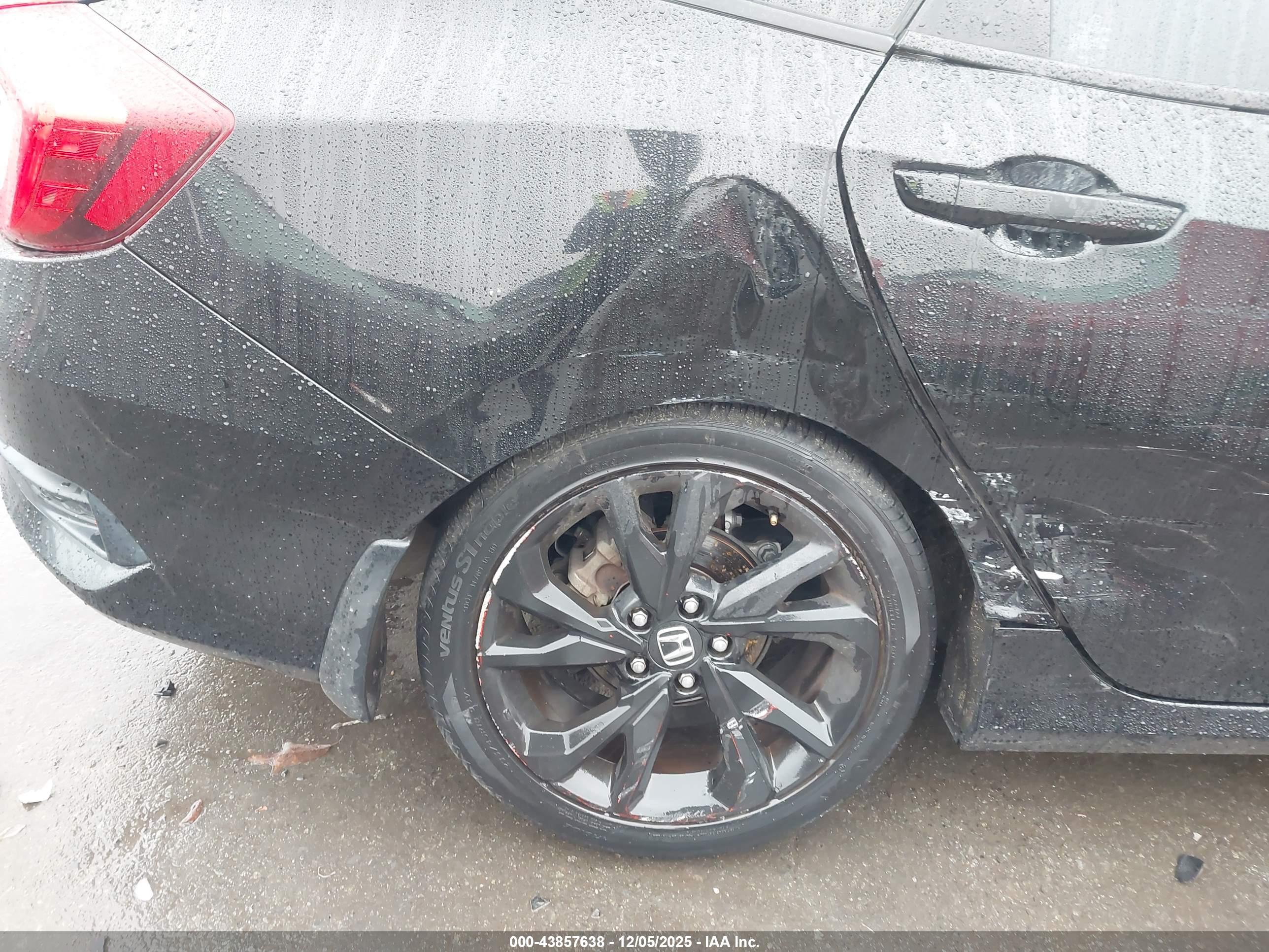 HONDA CIVIC image 6
