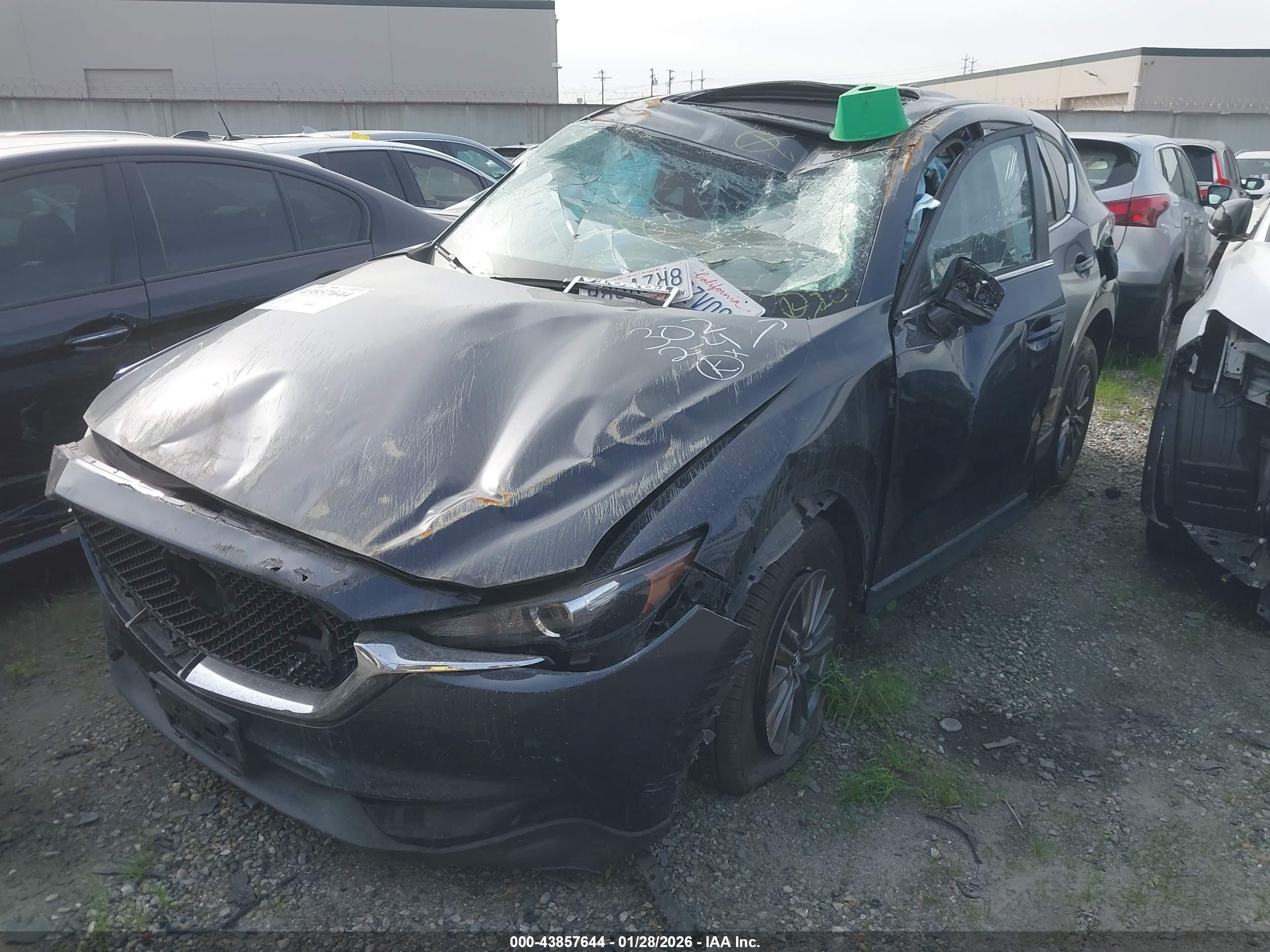 MAZDA CX-5 image 2