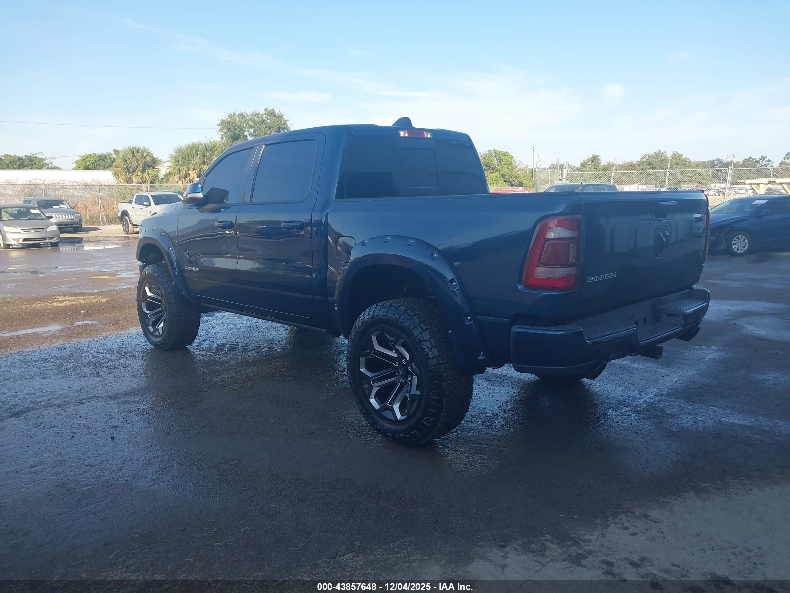 RAM 1500 image 3