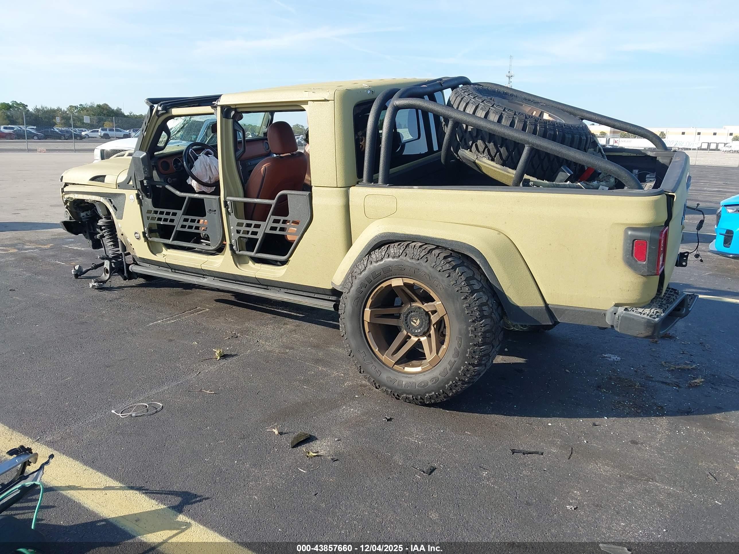 JEEP GLADIATOR image 3