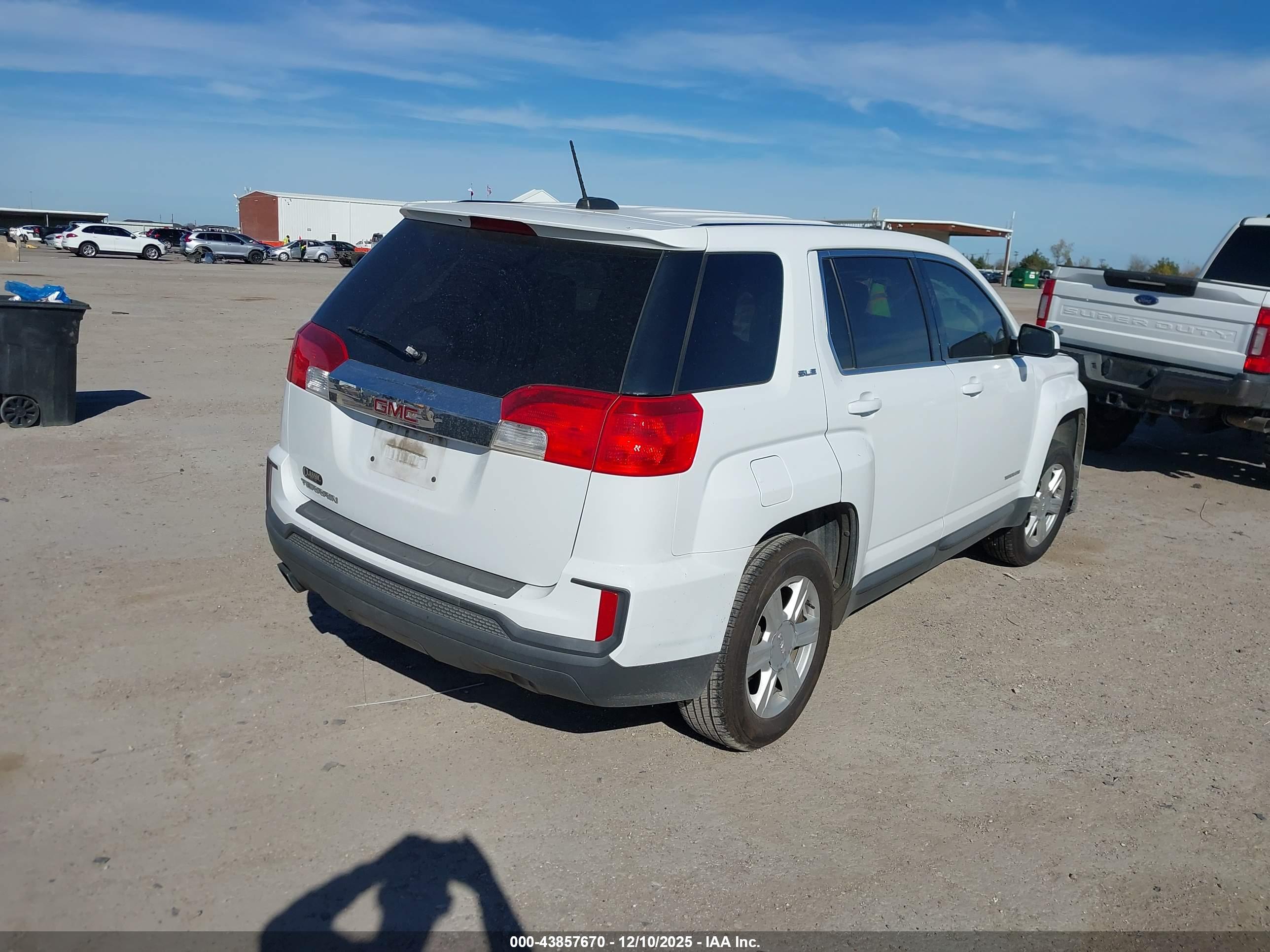 GMC TERRAIN image 4