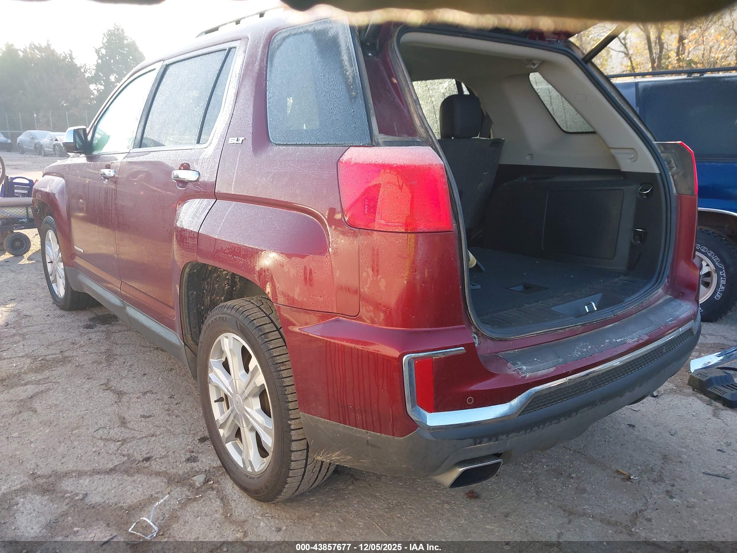 GMC TERRAIN image 3