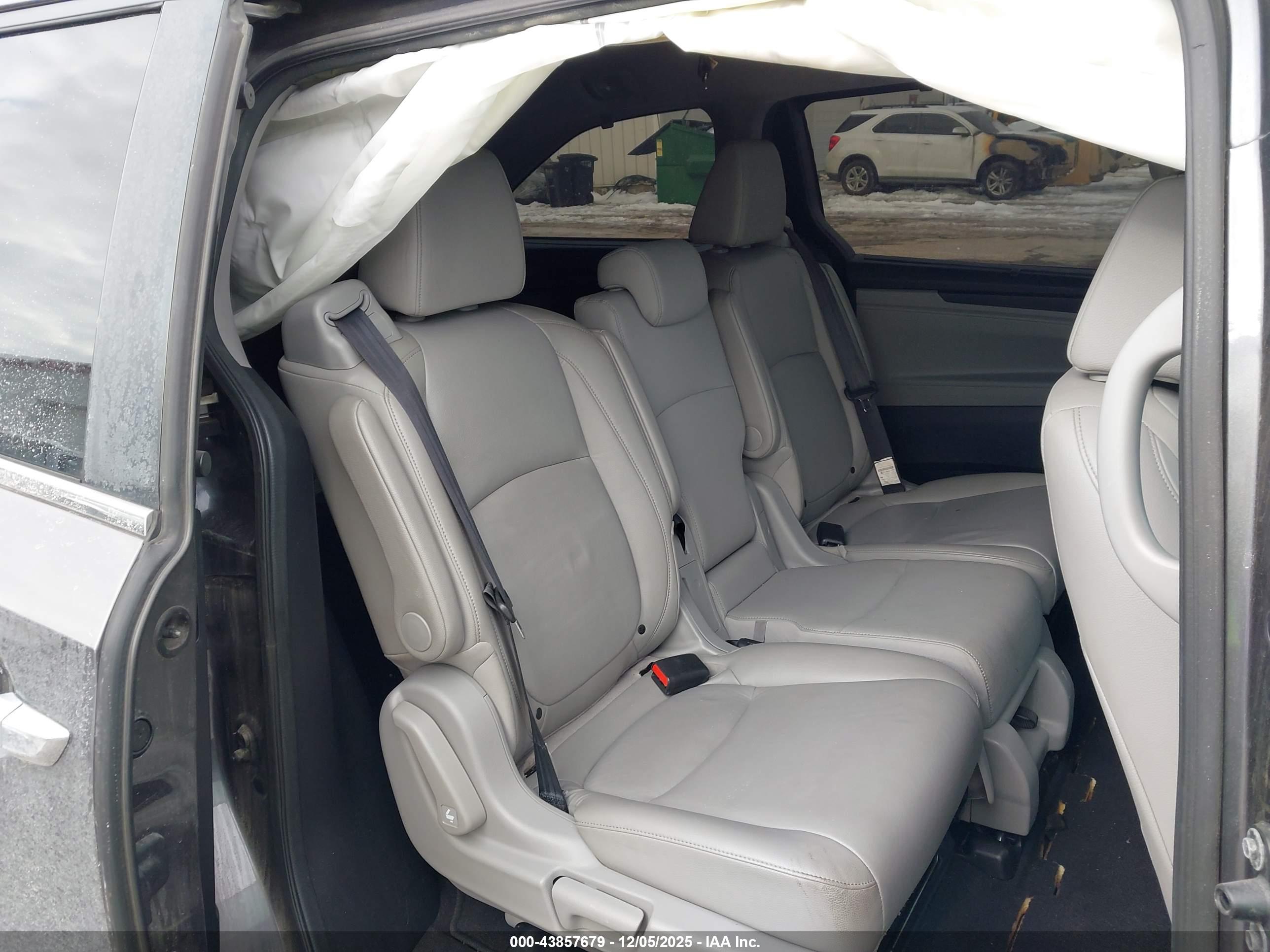 HONDA ODYSSEY image 8
