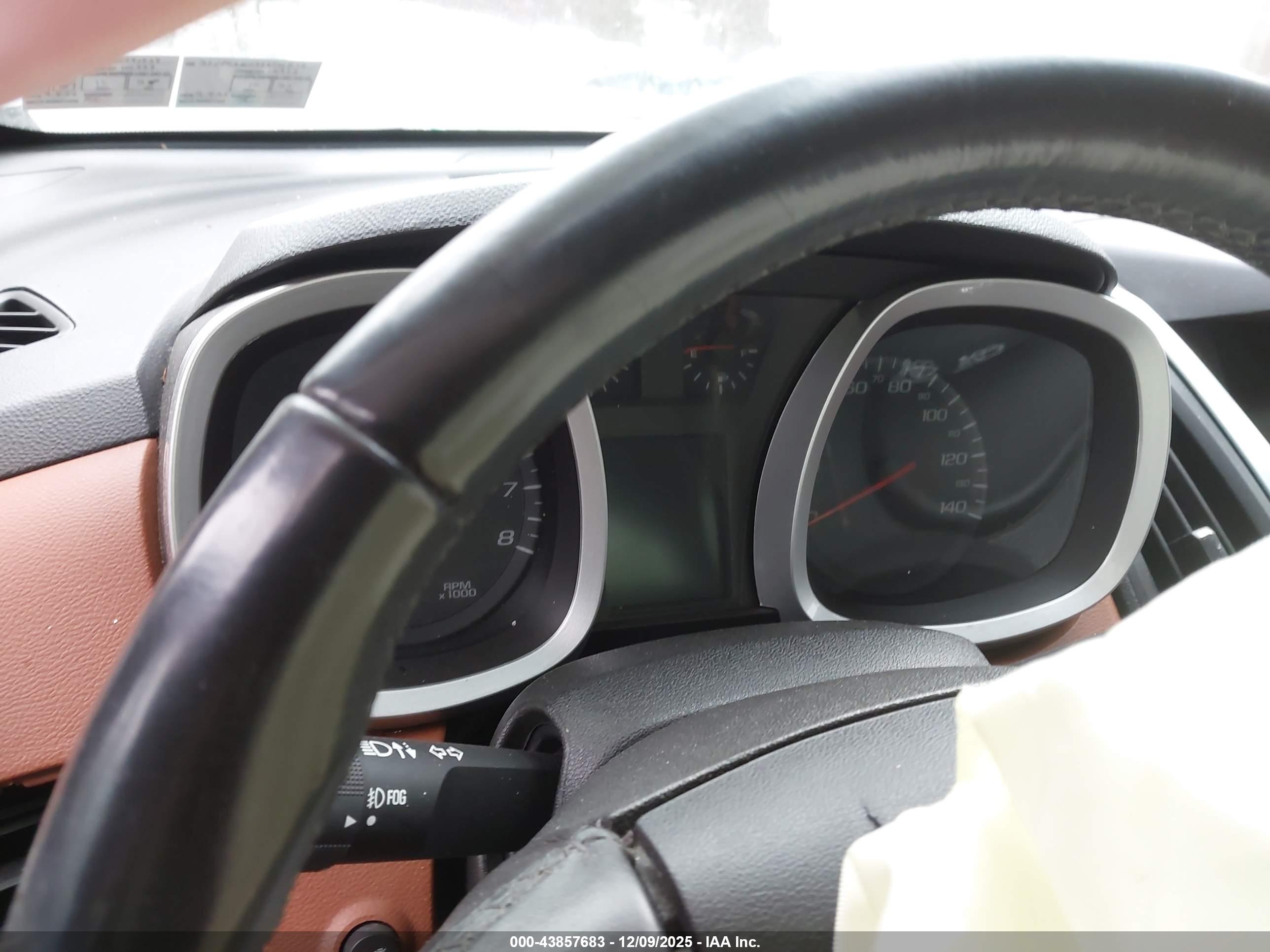 CHEVROLET EQUINOX image 7