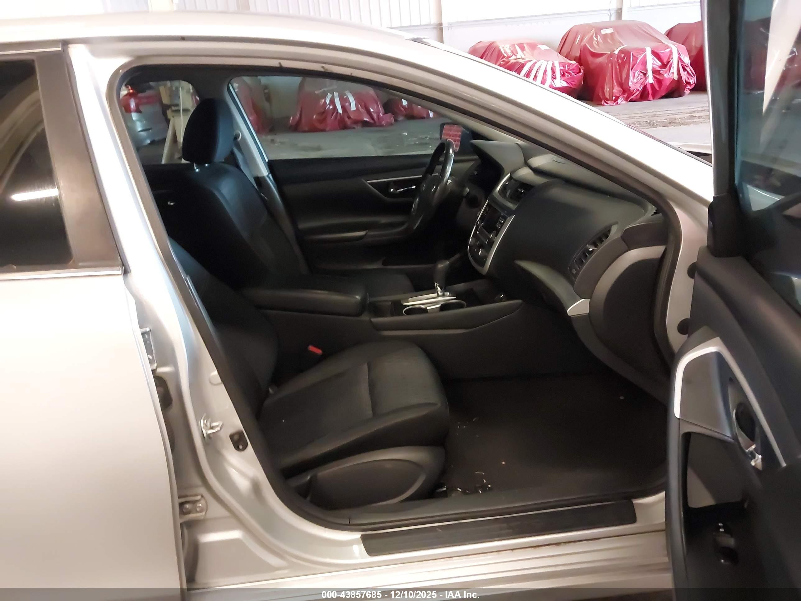 NISSAN ALTIMA image 5