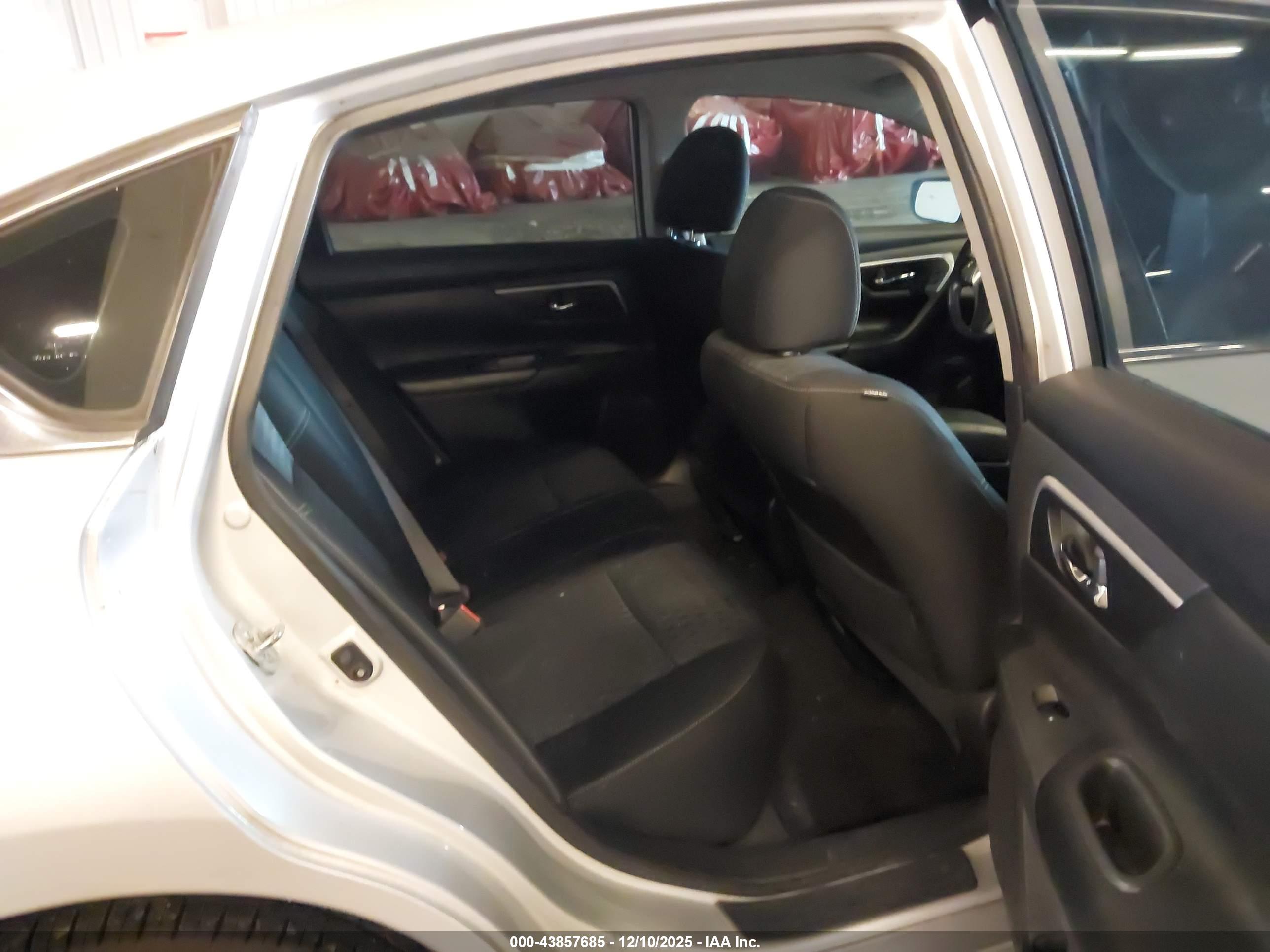 NISSAN ALTIMA image 8
