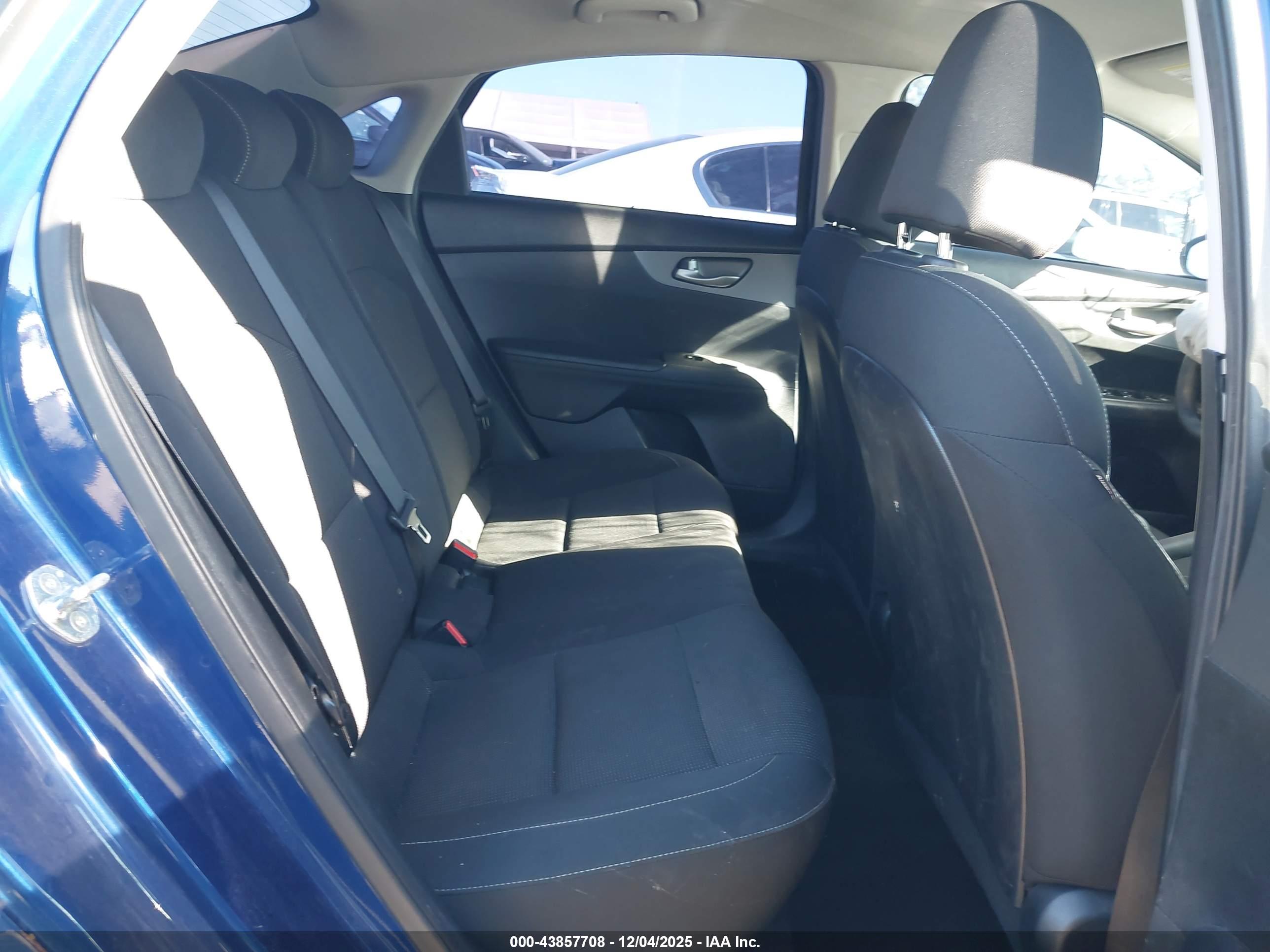 KIA FORTE image 8