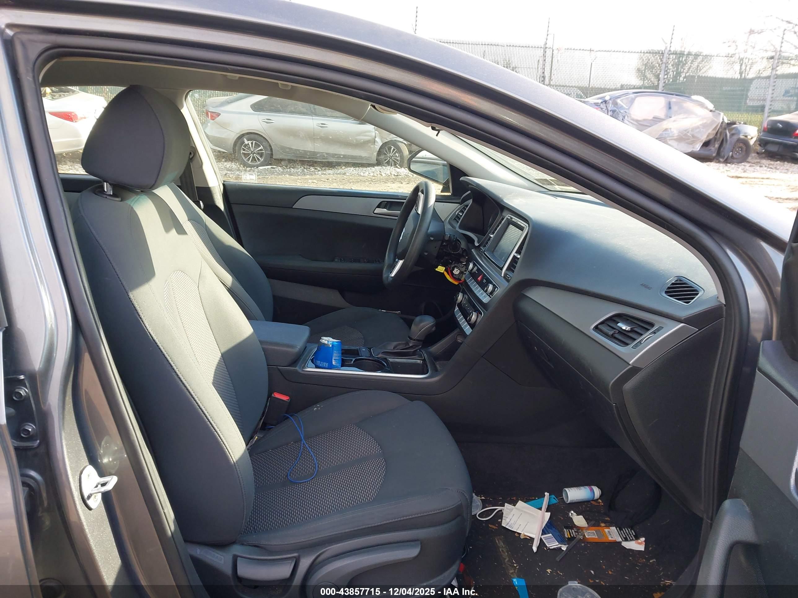 HYUNDAI SONATA image 5