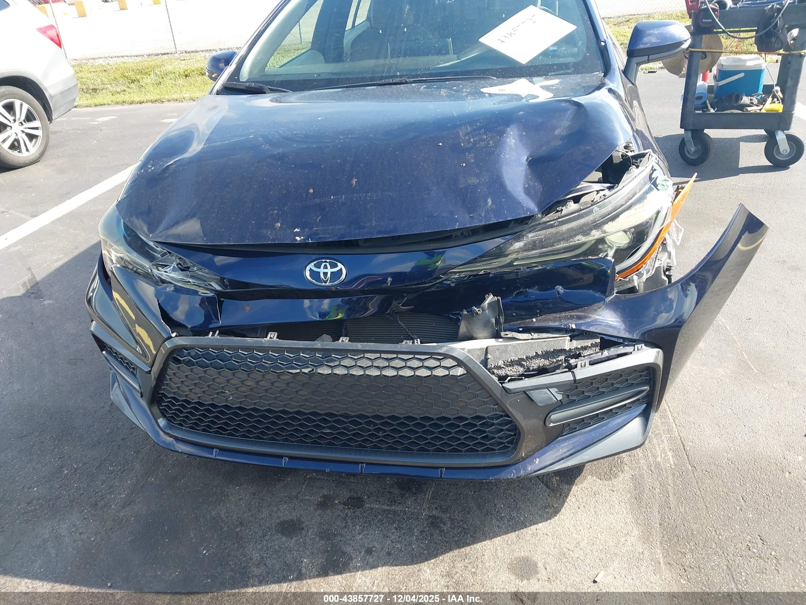 TOYOTA COROLLA image 6