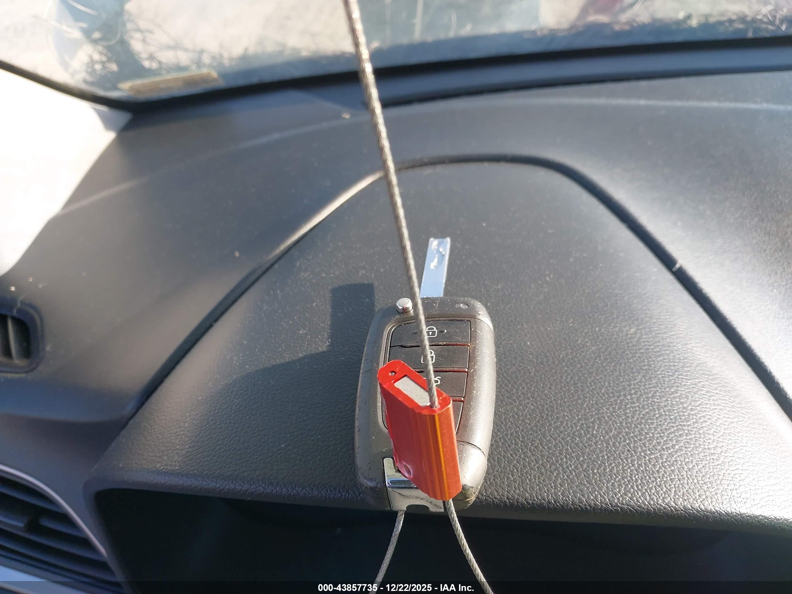 HYUNDAI ACCENT image 11