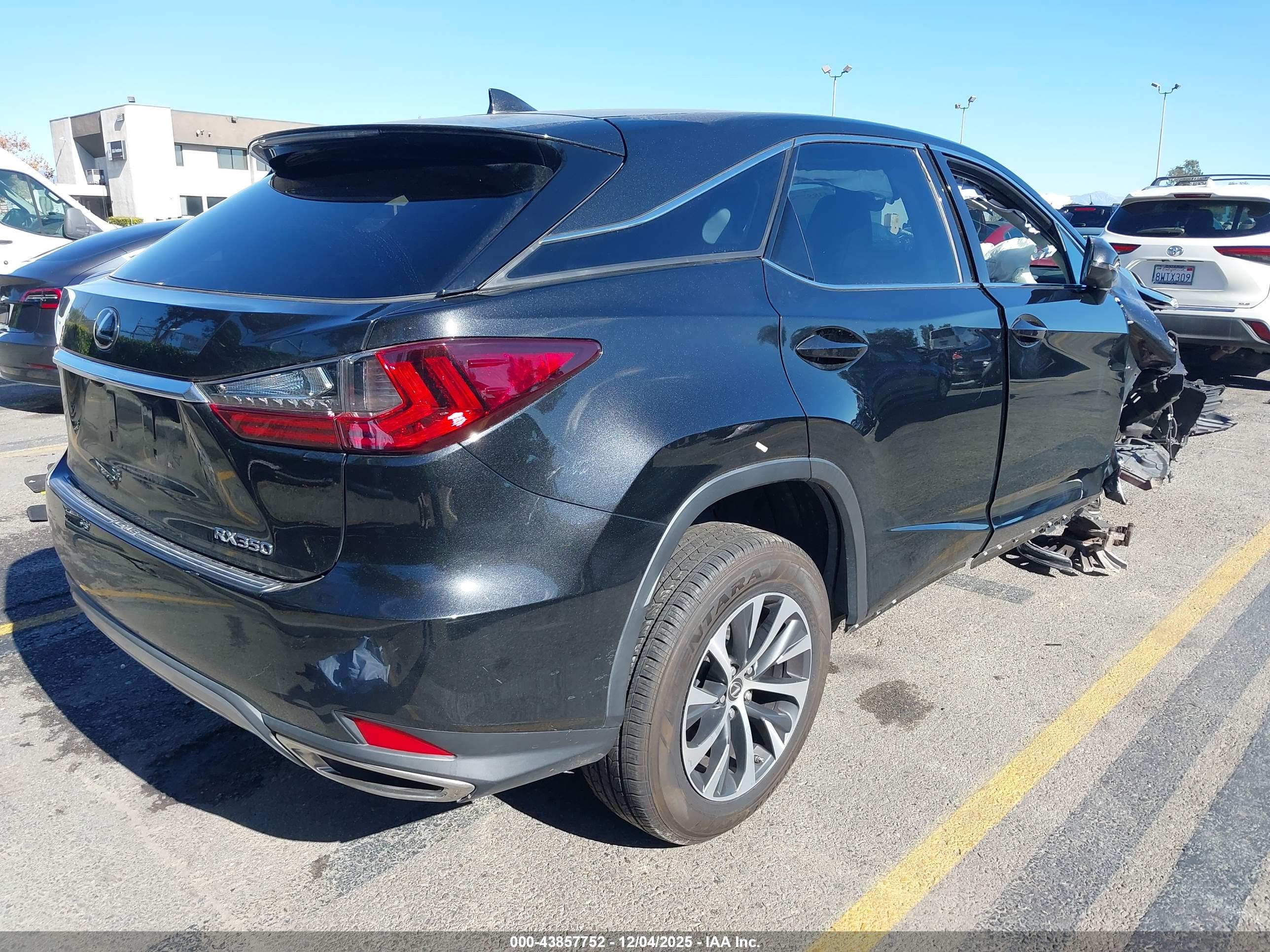 LEXUS RX image 4