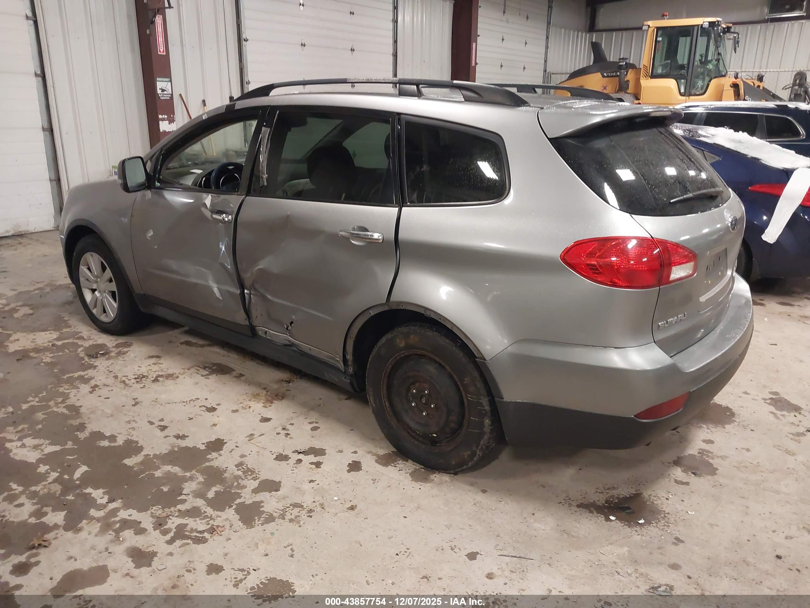 SUBARU TRIBECA image 3