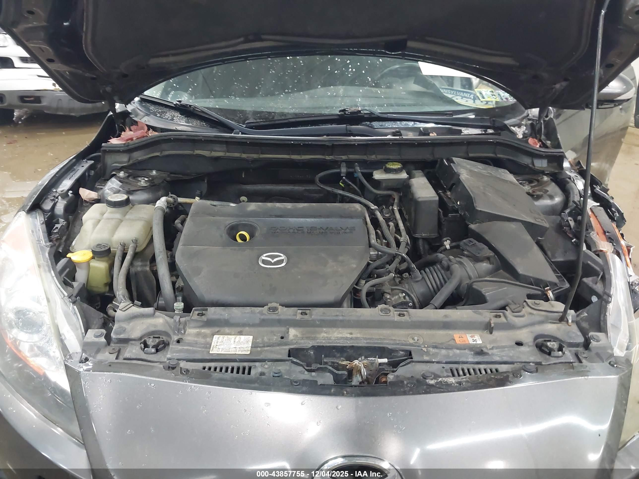MAZDA MAZDA3 image 10
