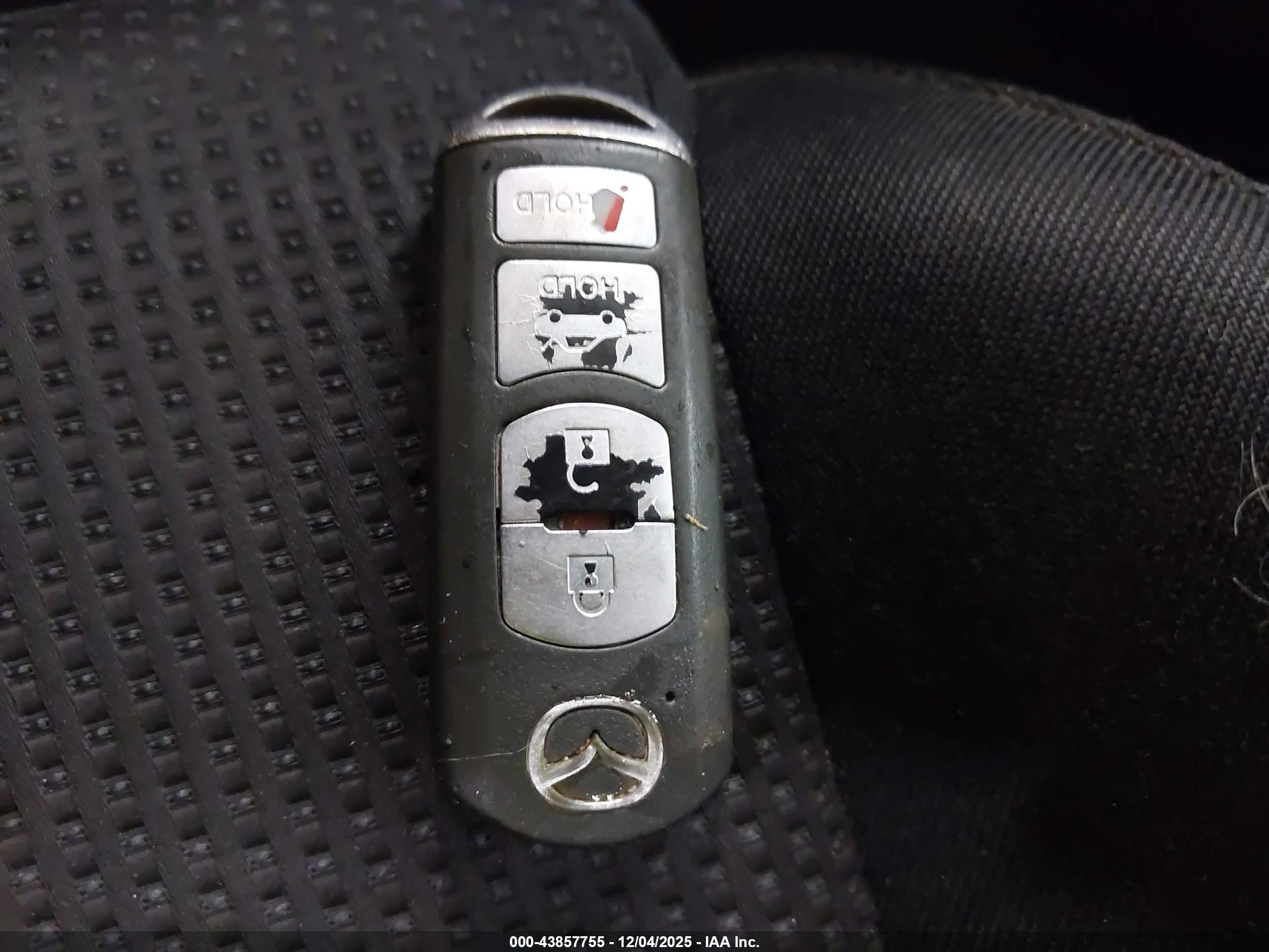 MAZDA MAZDA3 image 11