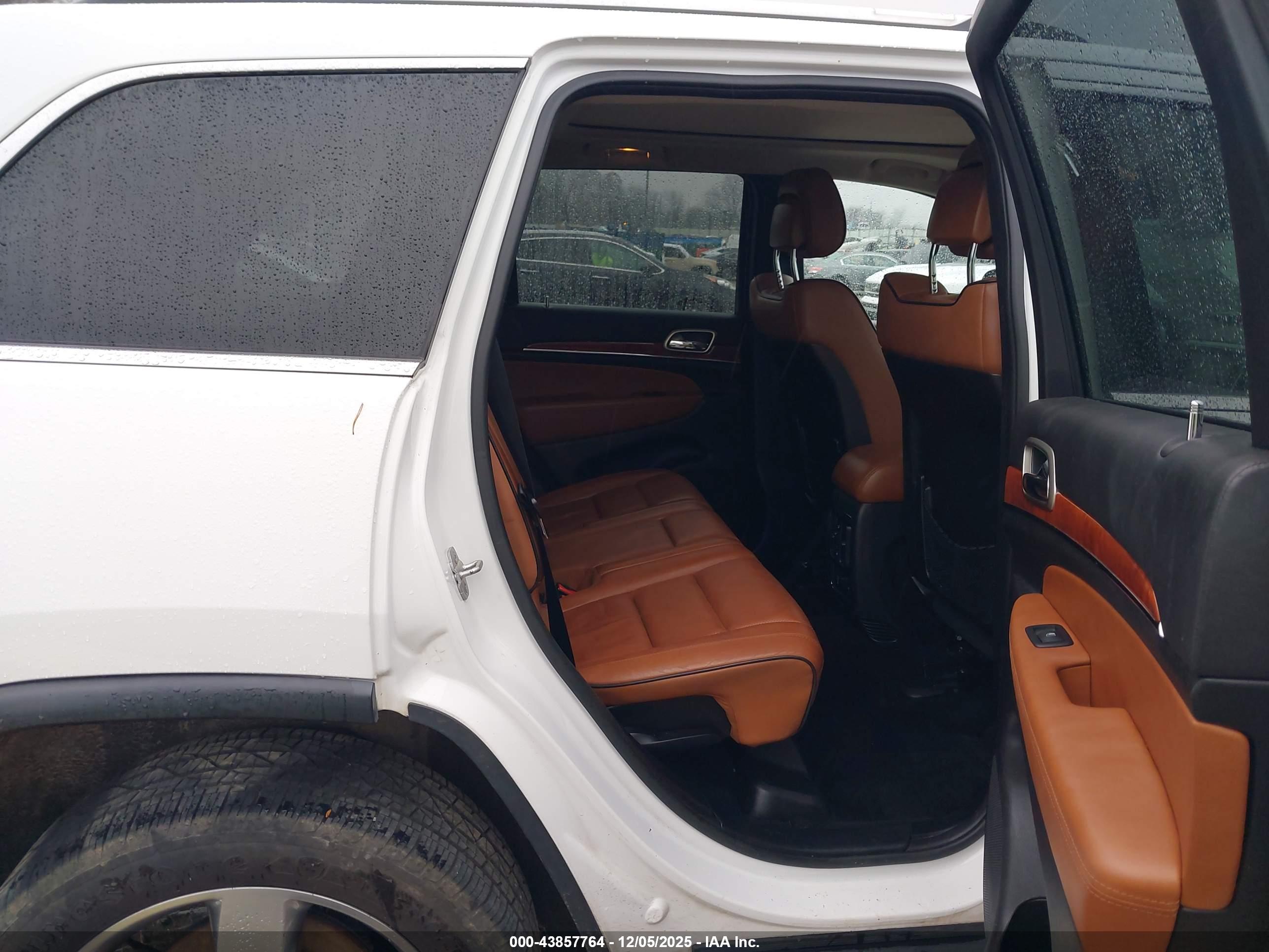 JEEP GRAND image 8