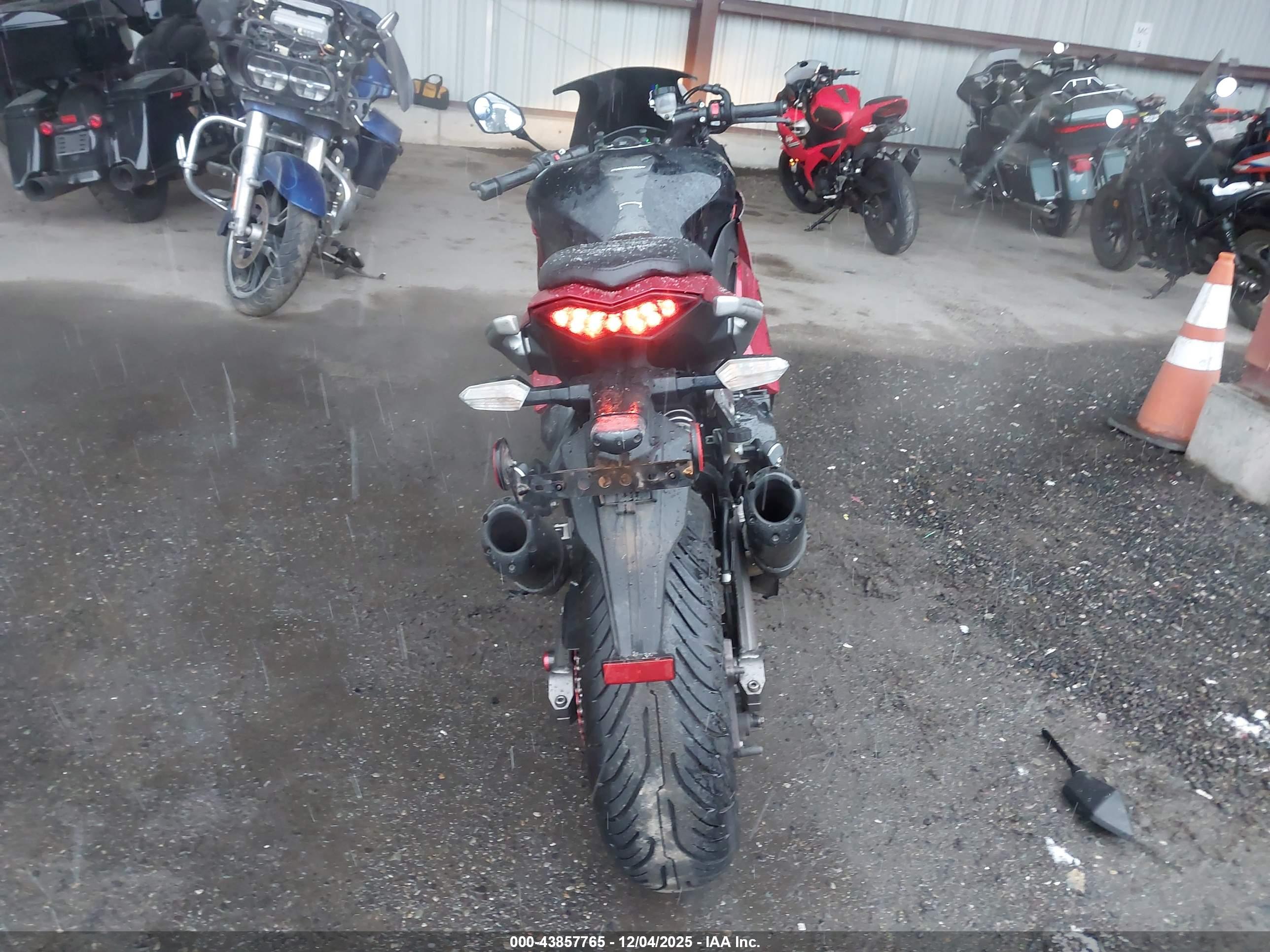 KAWASAKI ZX1000 image 6