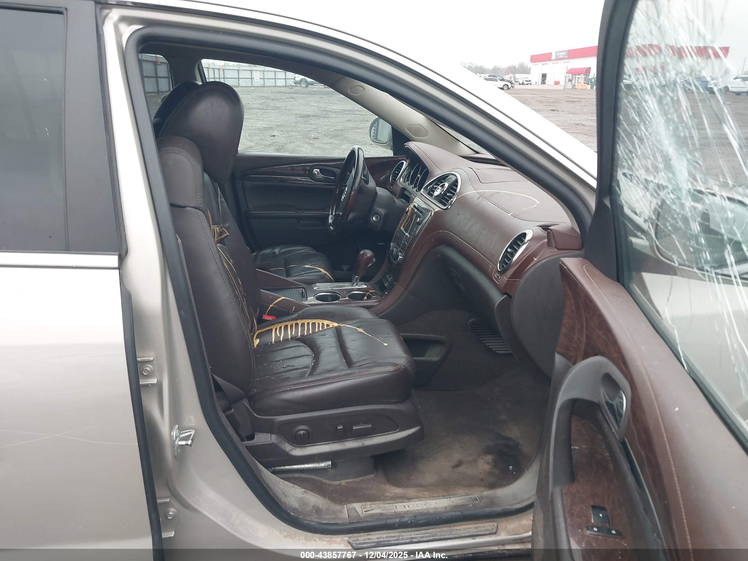 BUICK ENCLAVE image 5