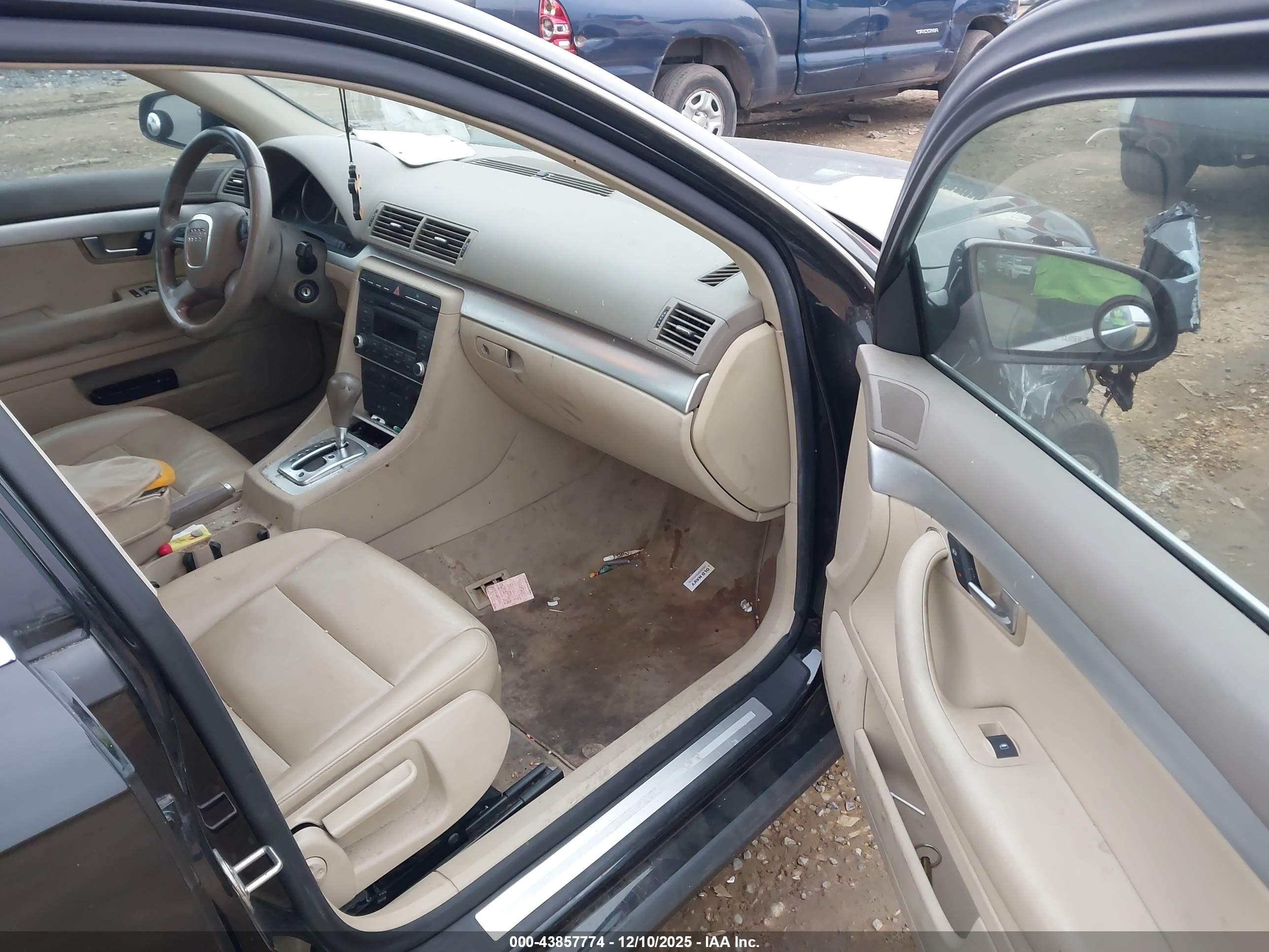 AUDI A4 image 5